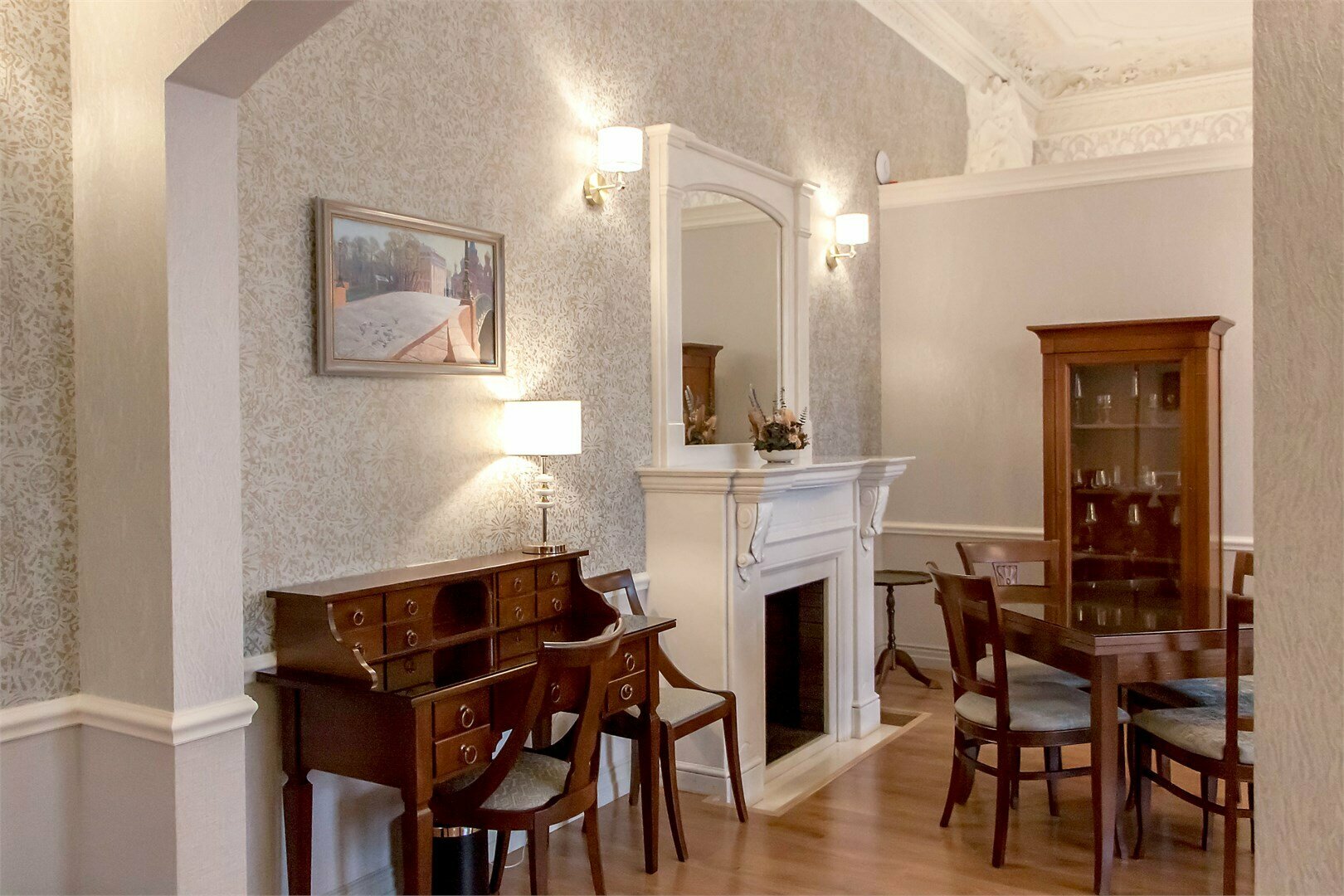 Люкс "Исторический" с видом во двор