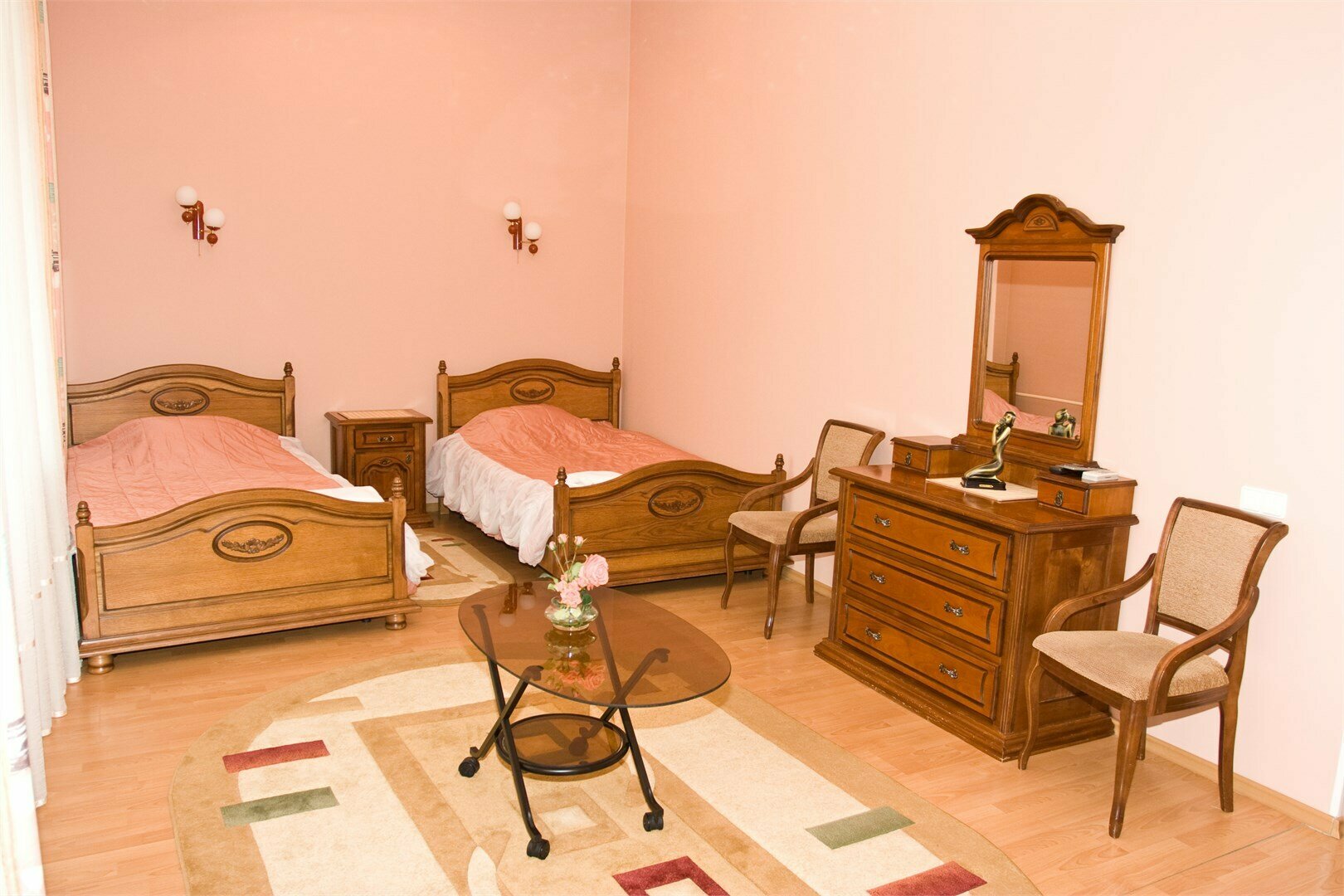 Джуниор сюит (корпус №2, 5-ти этажный, 4, 5 этаж, 2 кровати)