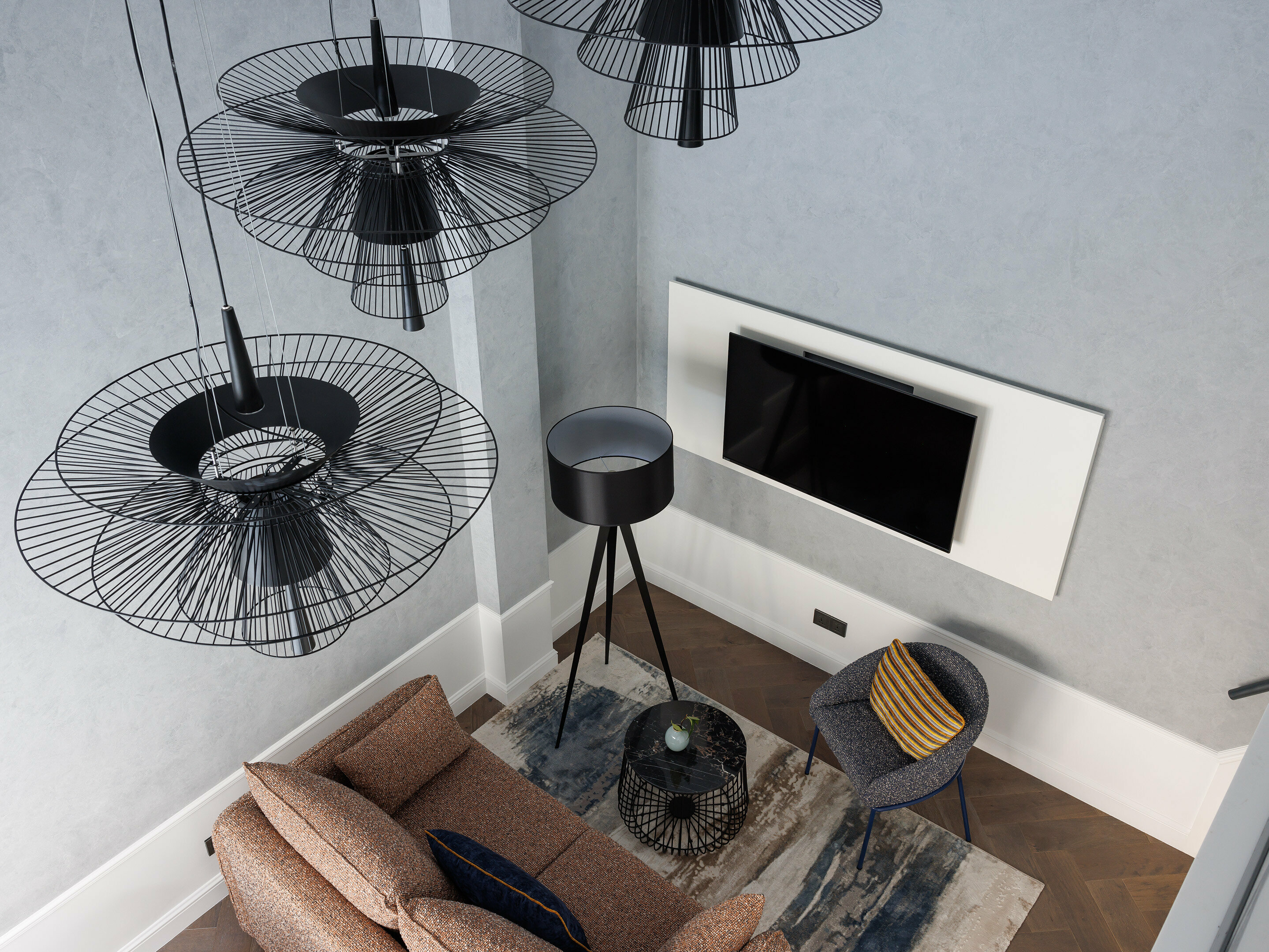 Двухуровневая студия с видом во двор