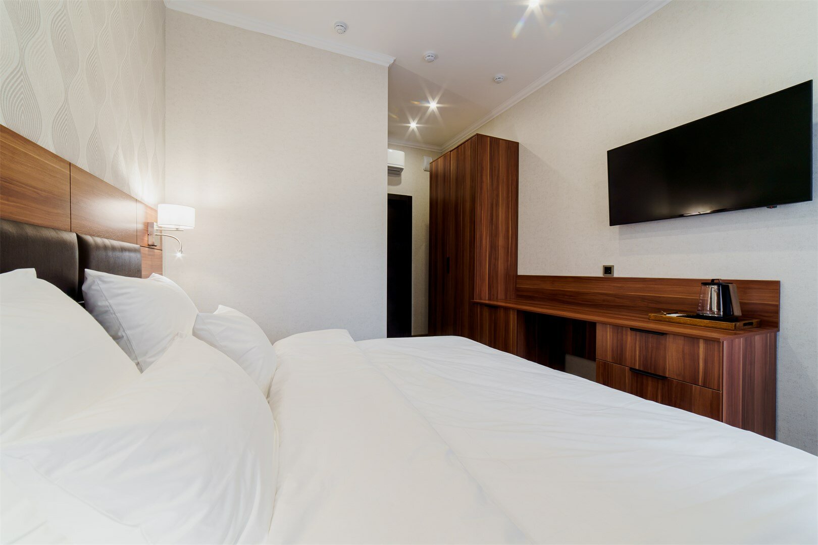 Стандартный номер с кроватью размера «king-size»