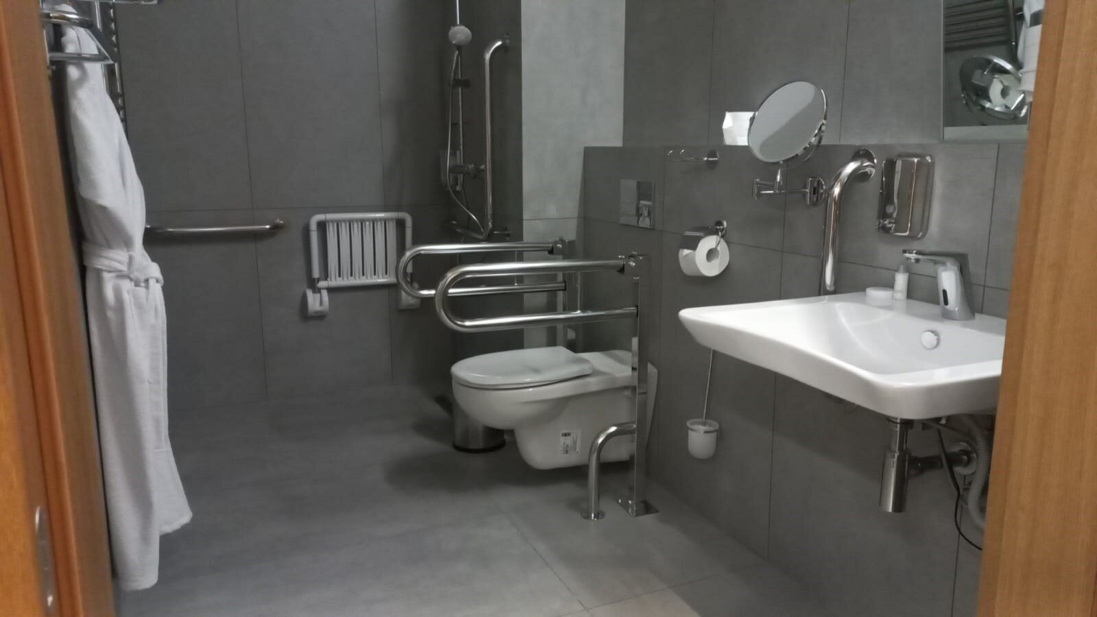 Стандарт 1-местный для маломобильных людей