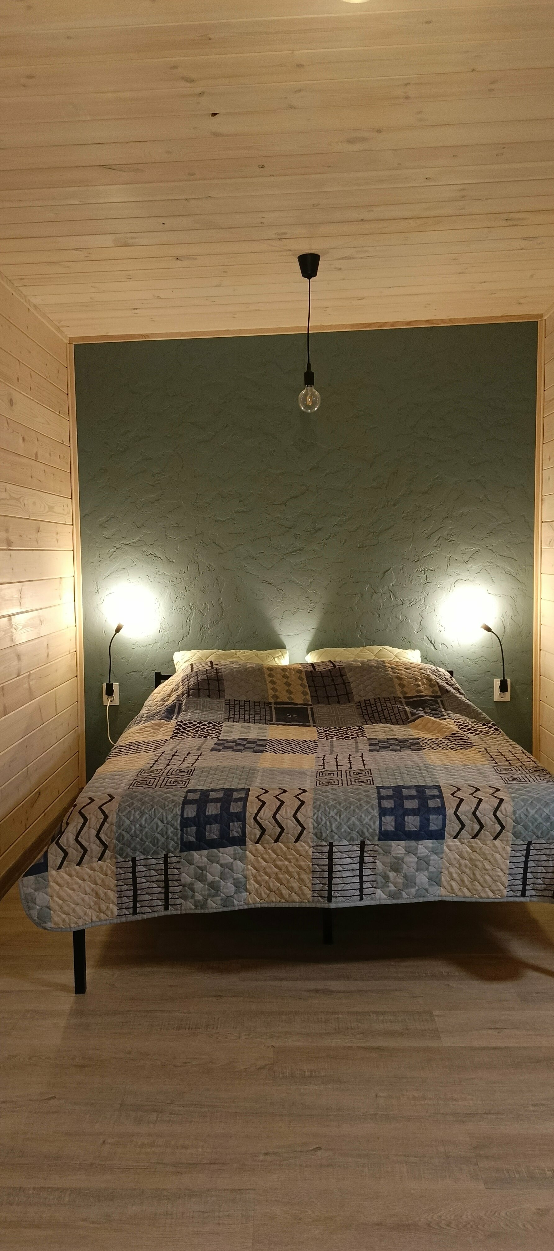 Cемейный номер с собственной ванной комнатой