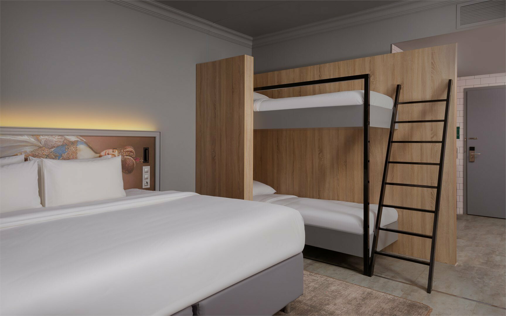 Первая категория/Стандартный семейный номер с кроватью размера "king-size"