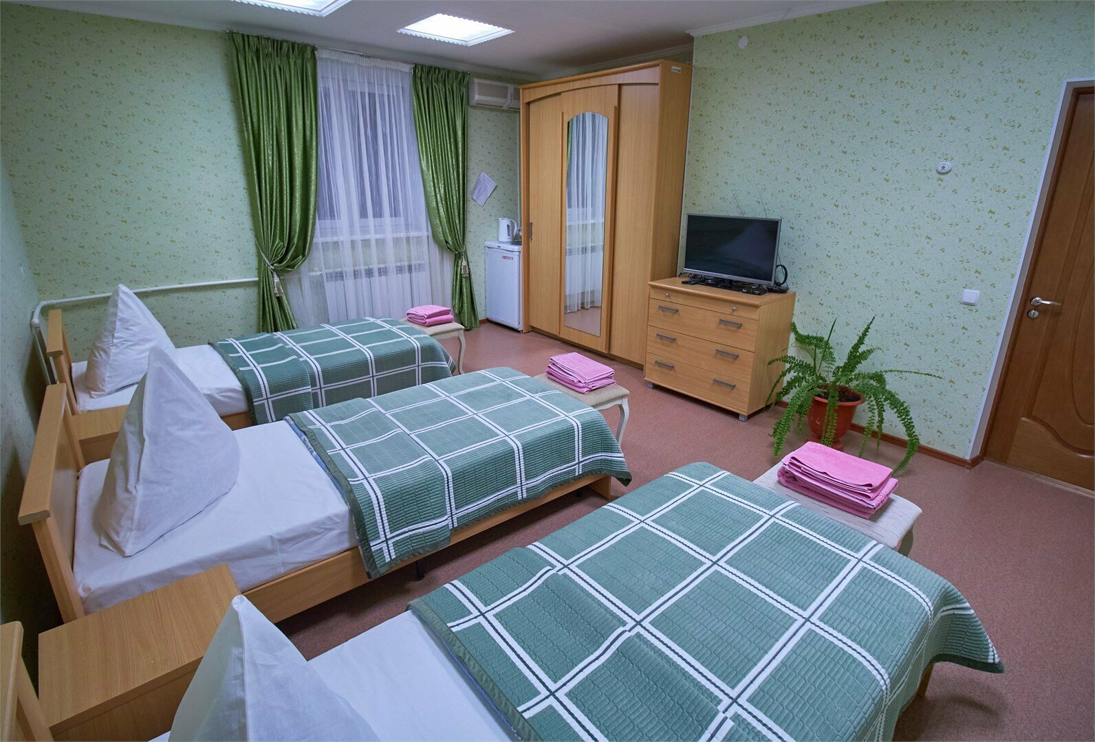 Номер "Стандарт" (3-местный 1-комнатный) 2-корпус