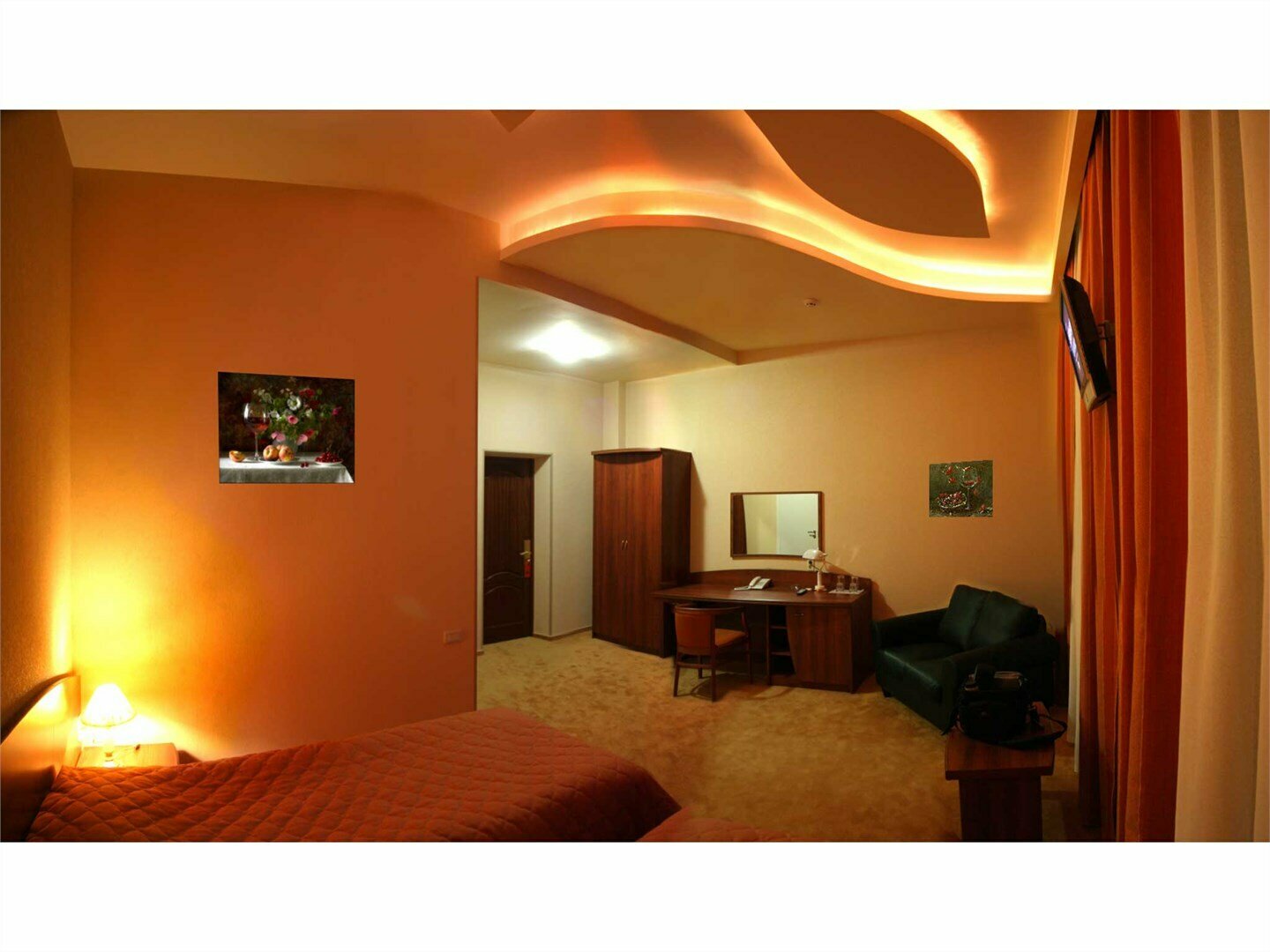 Полулюкс DBL 101