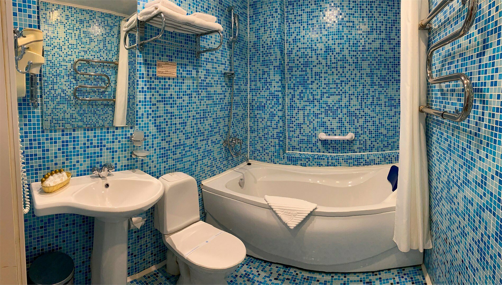 Полулюкс DBL 103