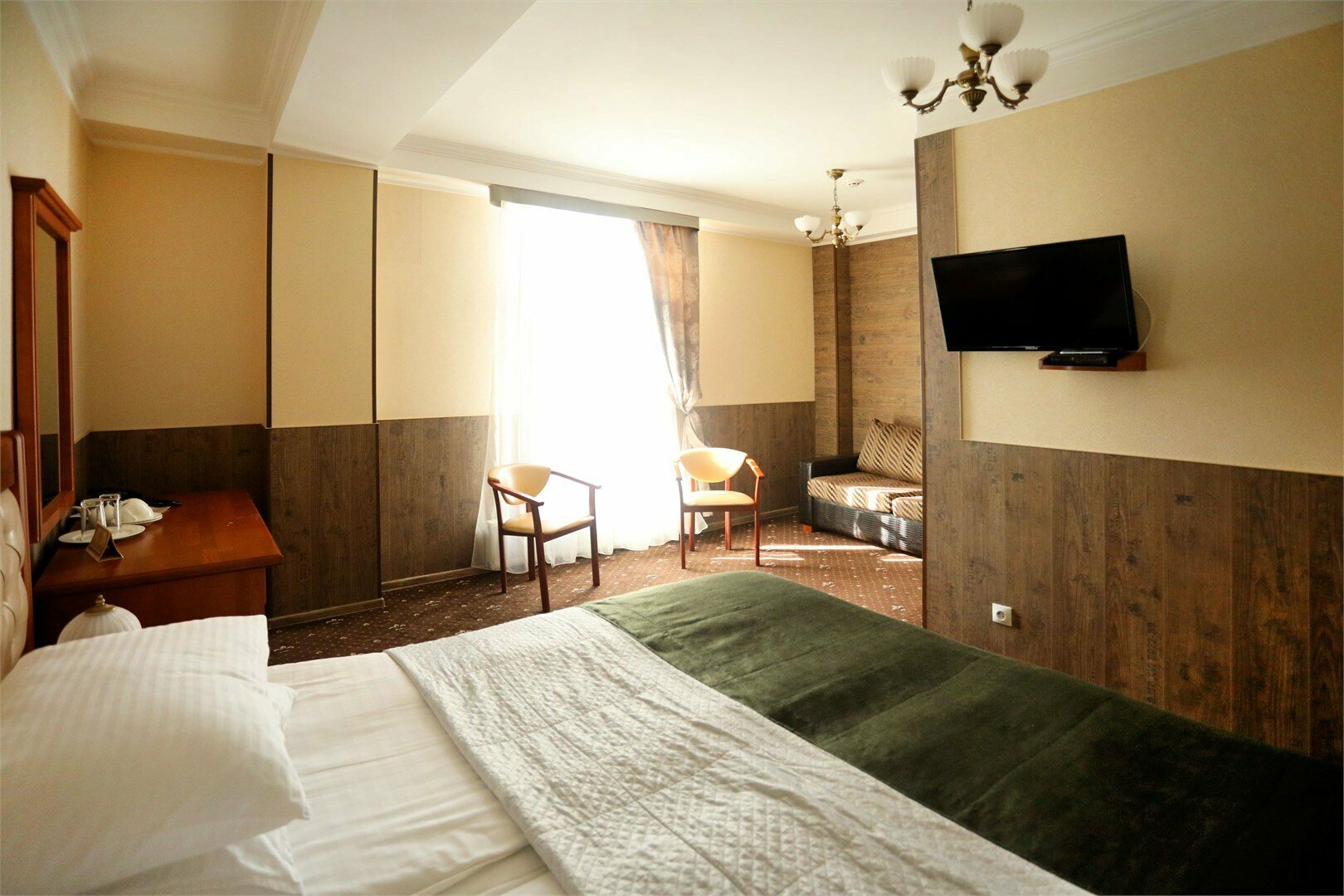 Полулюкс KING