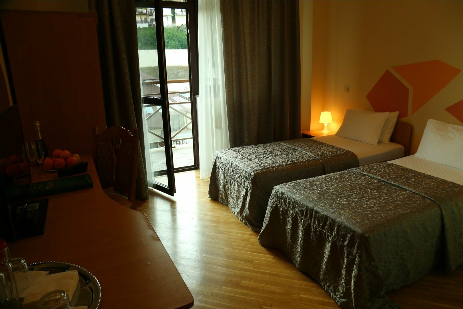 Корпус № 4. Стандарт  с балконом (две односпальные кровати)