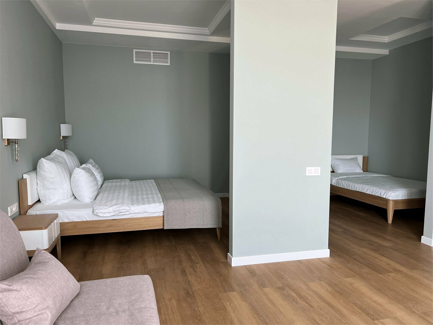 Семейный полулюкс с террасой с видом на море