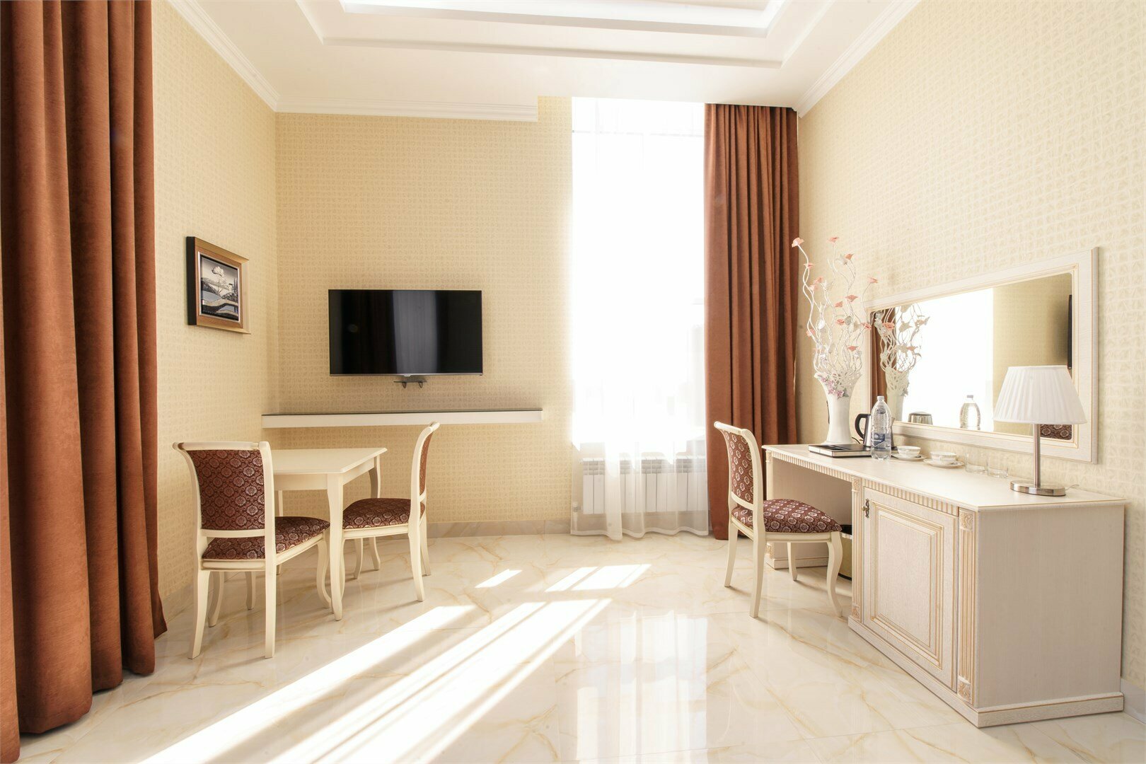 Улучшенный двухместный номер с 2 отдельными кроватями