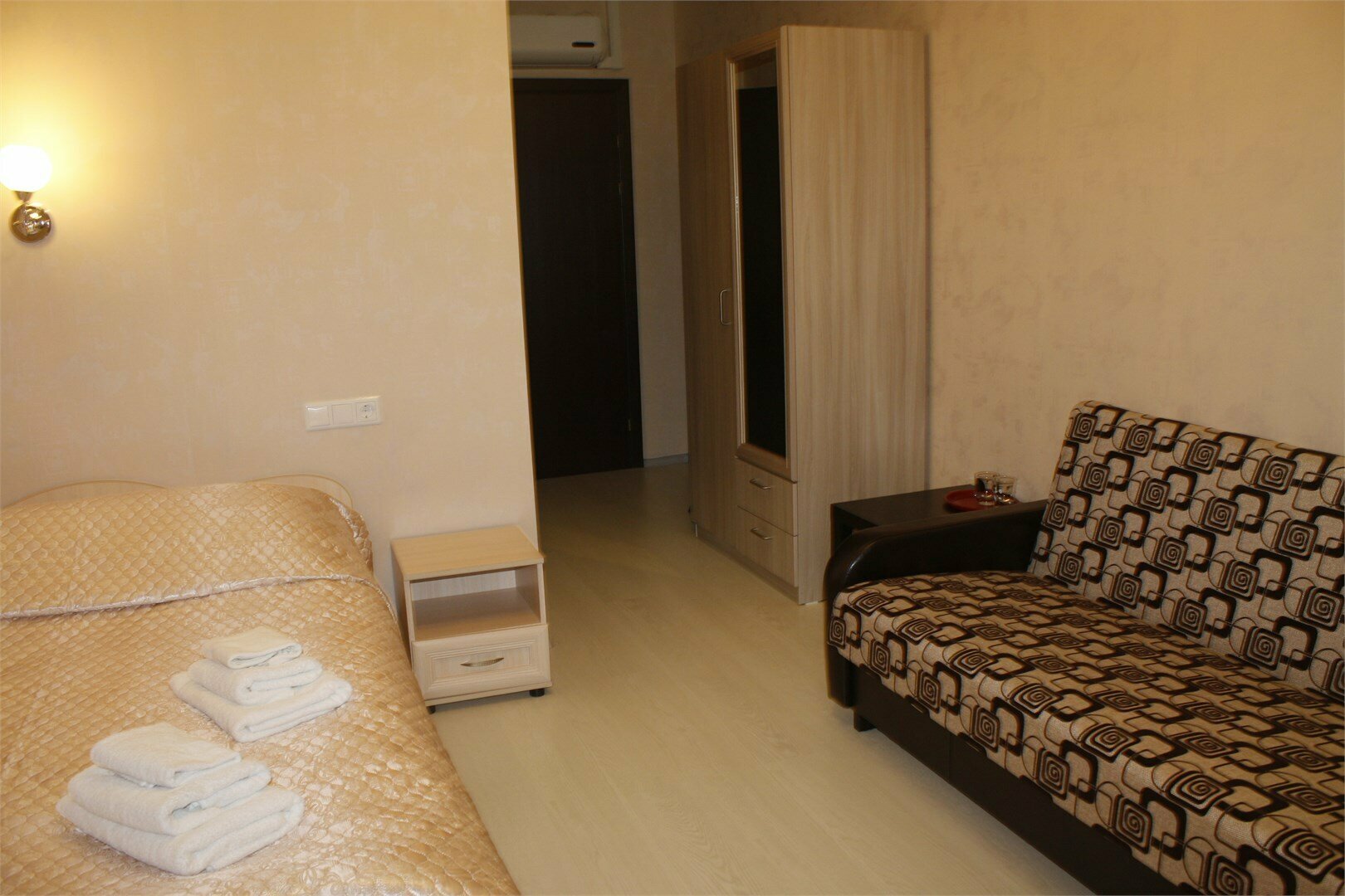 Улучшенный двухместный номер с 1 кроватью