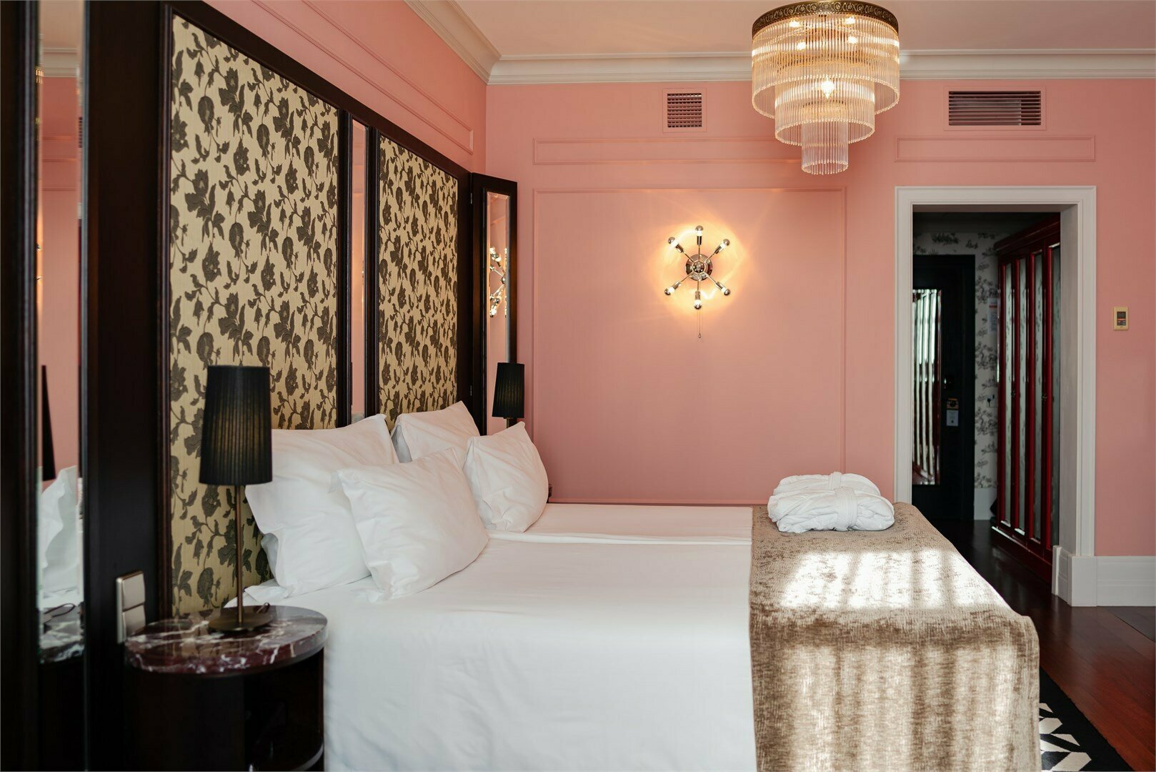 Улучшенный номер с видом на Летний сад