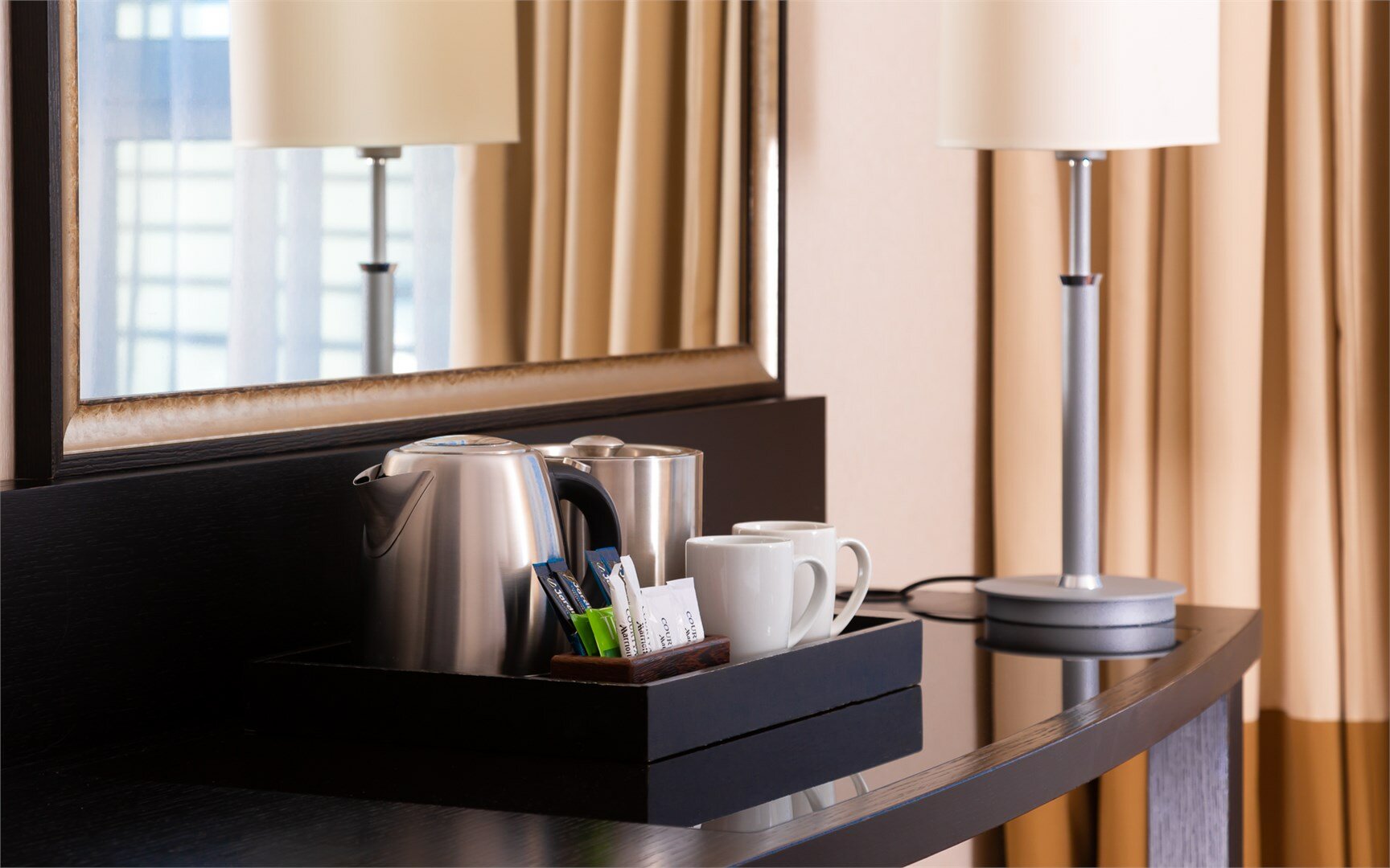 Делюкс с одной большой кроватью "King size"