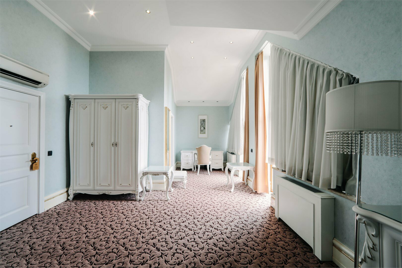 Семейный с балконом