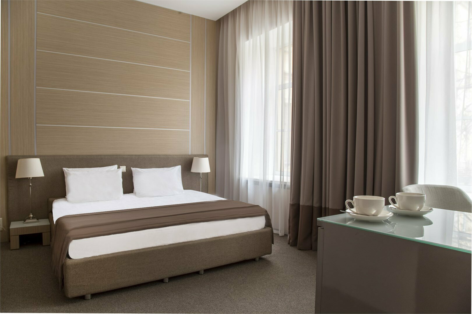 Семейный номер с кроватью размера "King-size" и двуспальным диваном