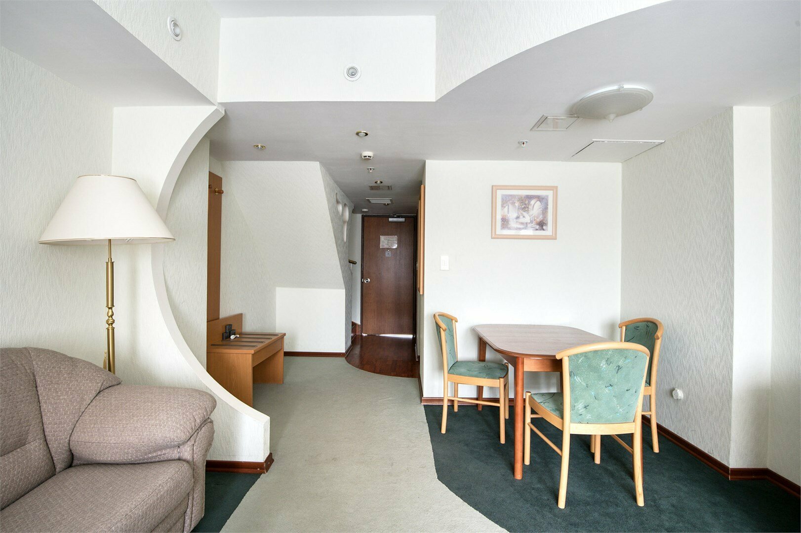 Апартаменты двухуровневые Стандарт (KING) без плиты