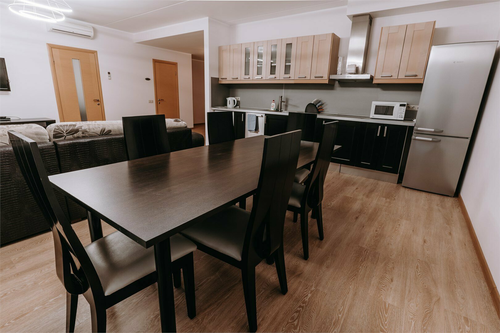 Апартаменты трехкомнатные