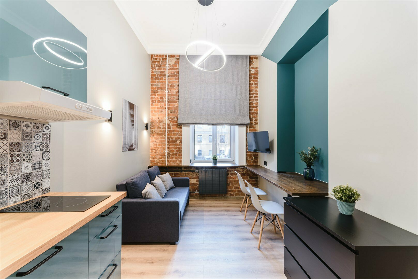 Трехместный номер с собственной ванной комнатой