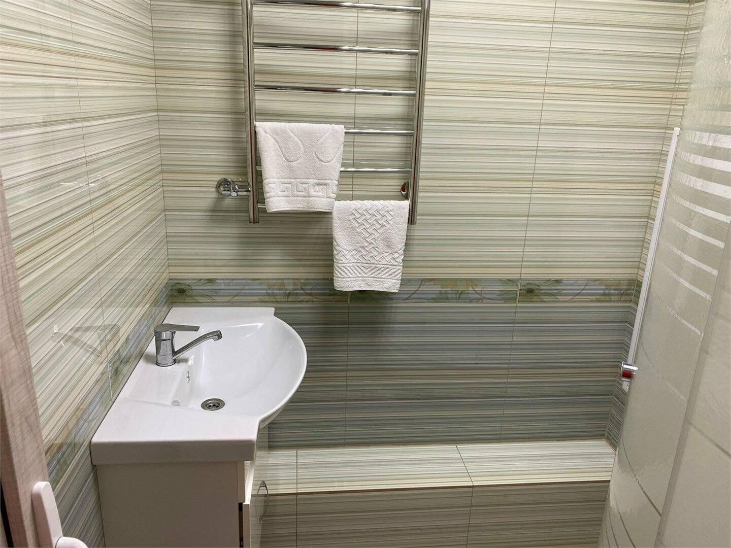 Четырехместный номер с душем