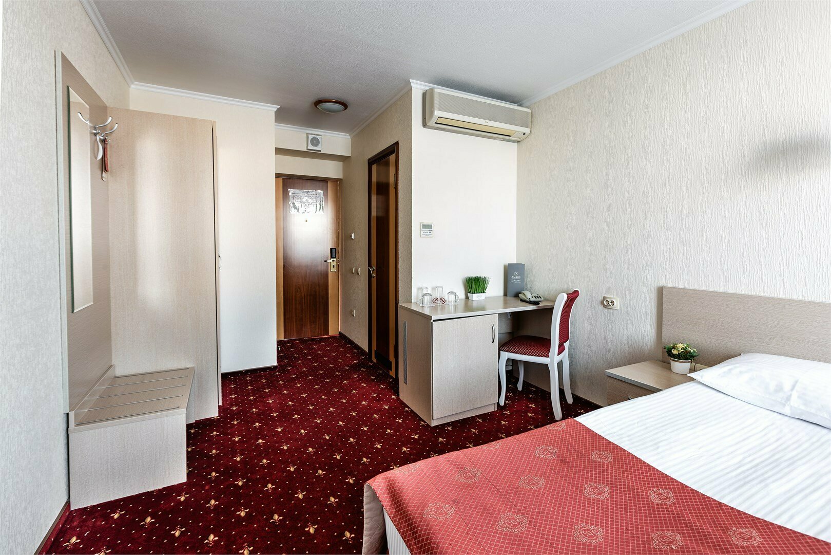 Бизнес одномecтный