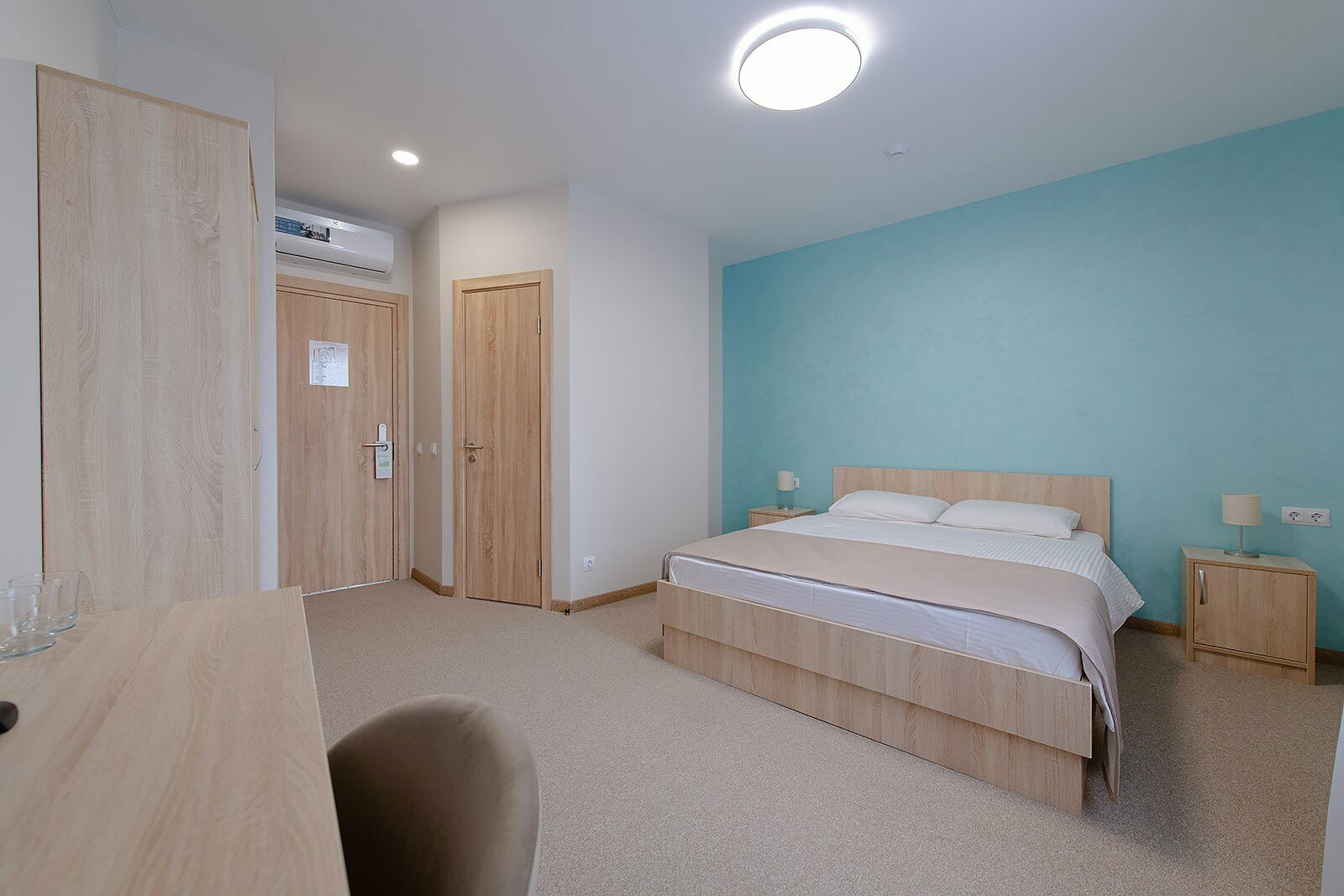 Стандартный номер с двуспальной кроватью