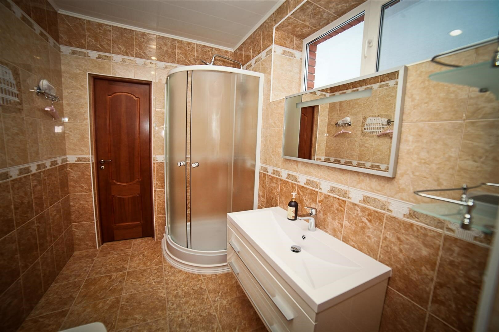 Двухэтажные коттеджи