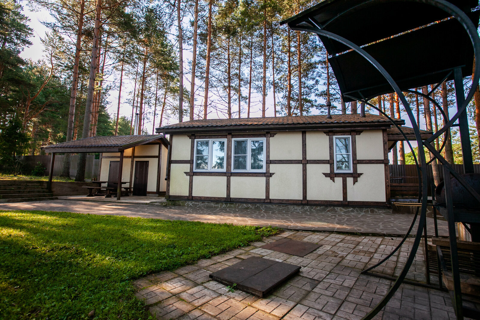 Дом с видом на озеро