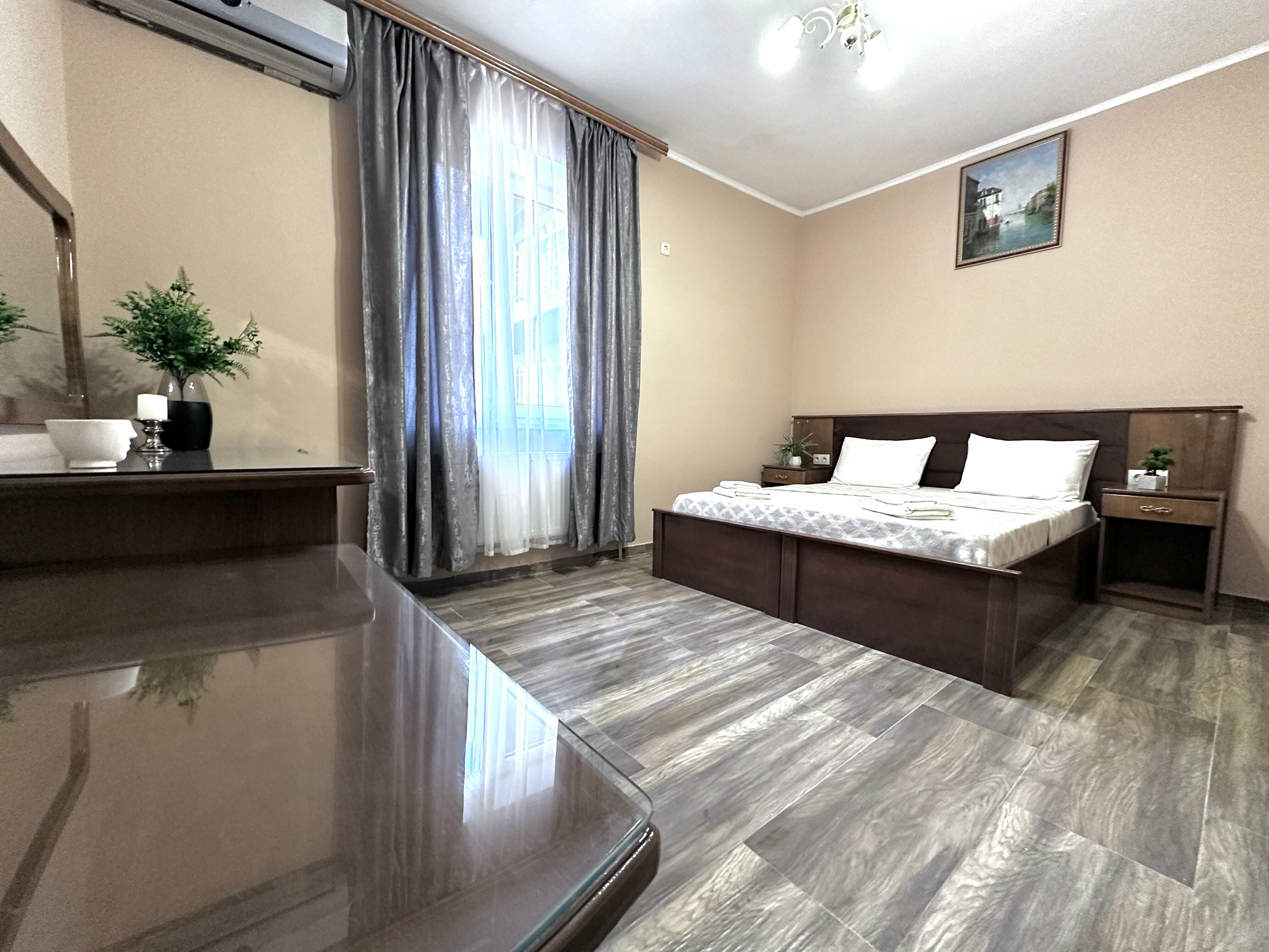 Большой двухместный номер с 1 кроватью