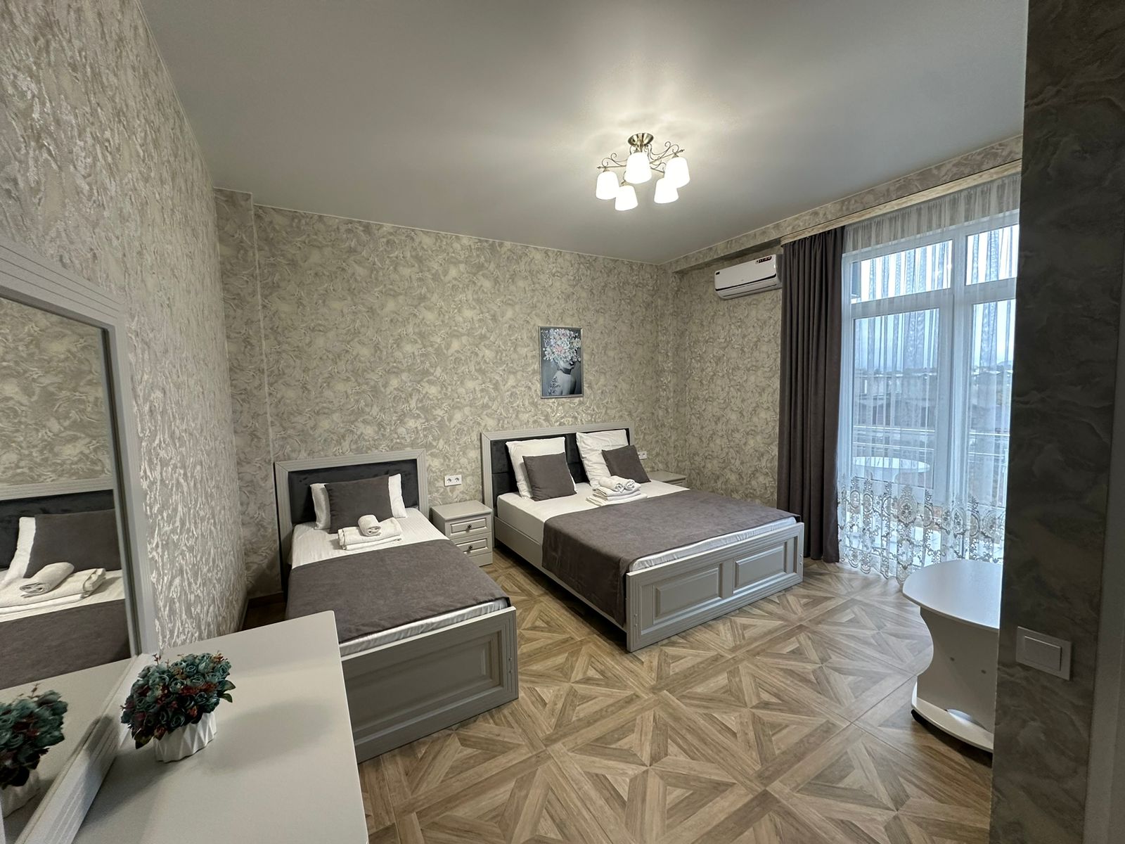 Улучшенный трехместный номер