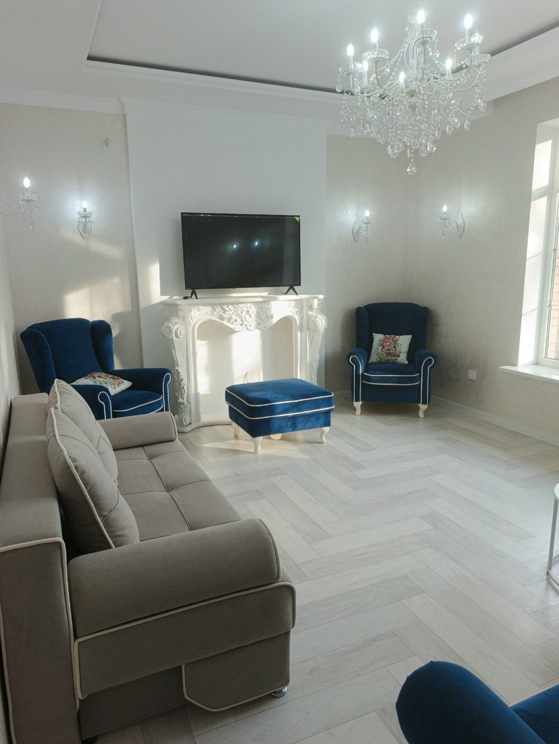 Каминный зал (роскошный четырёхместный номер)