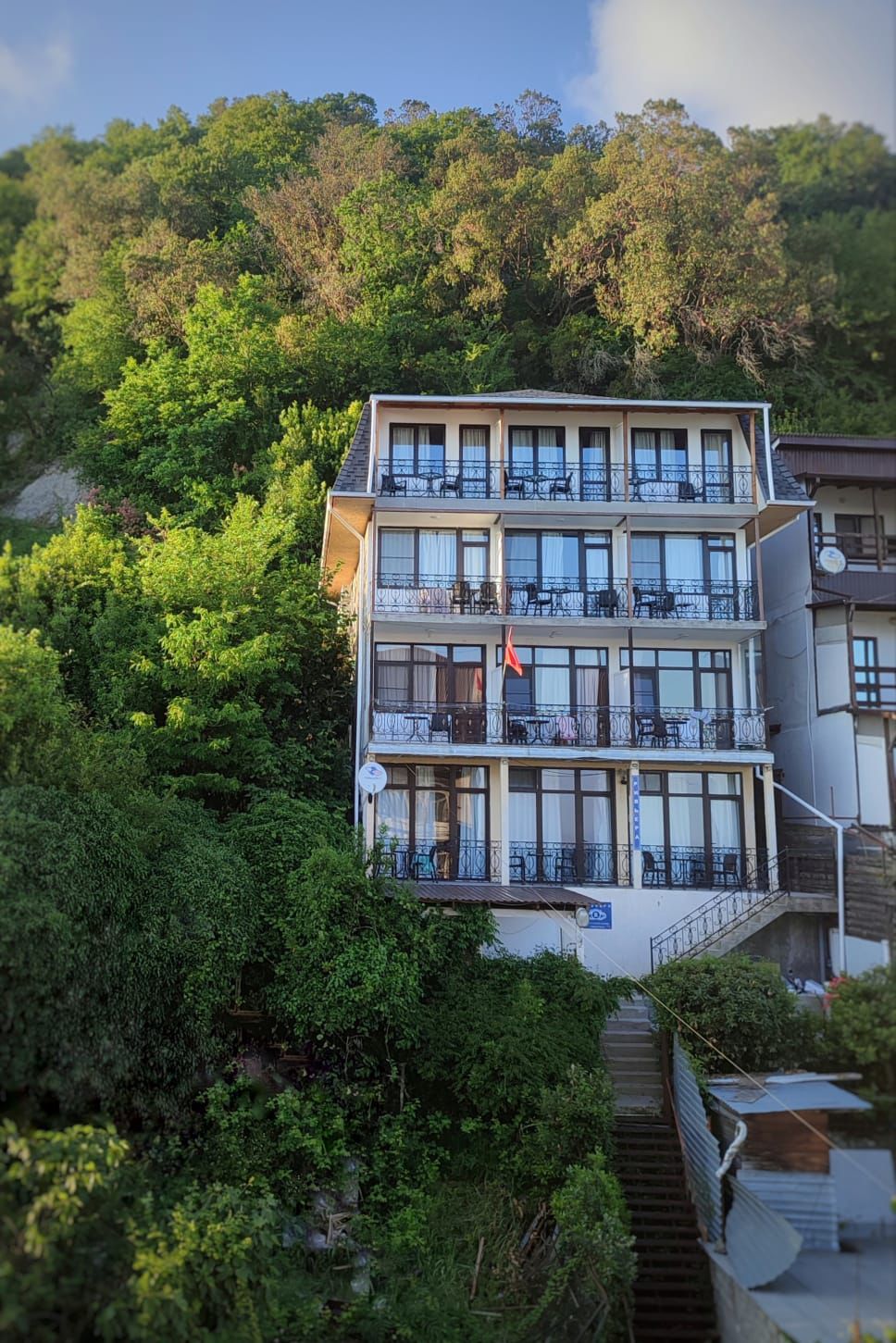 Семейный номер с балконом