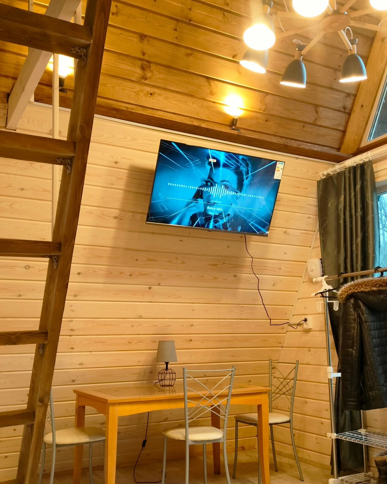 Дом с видом на лес