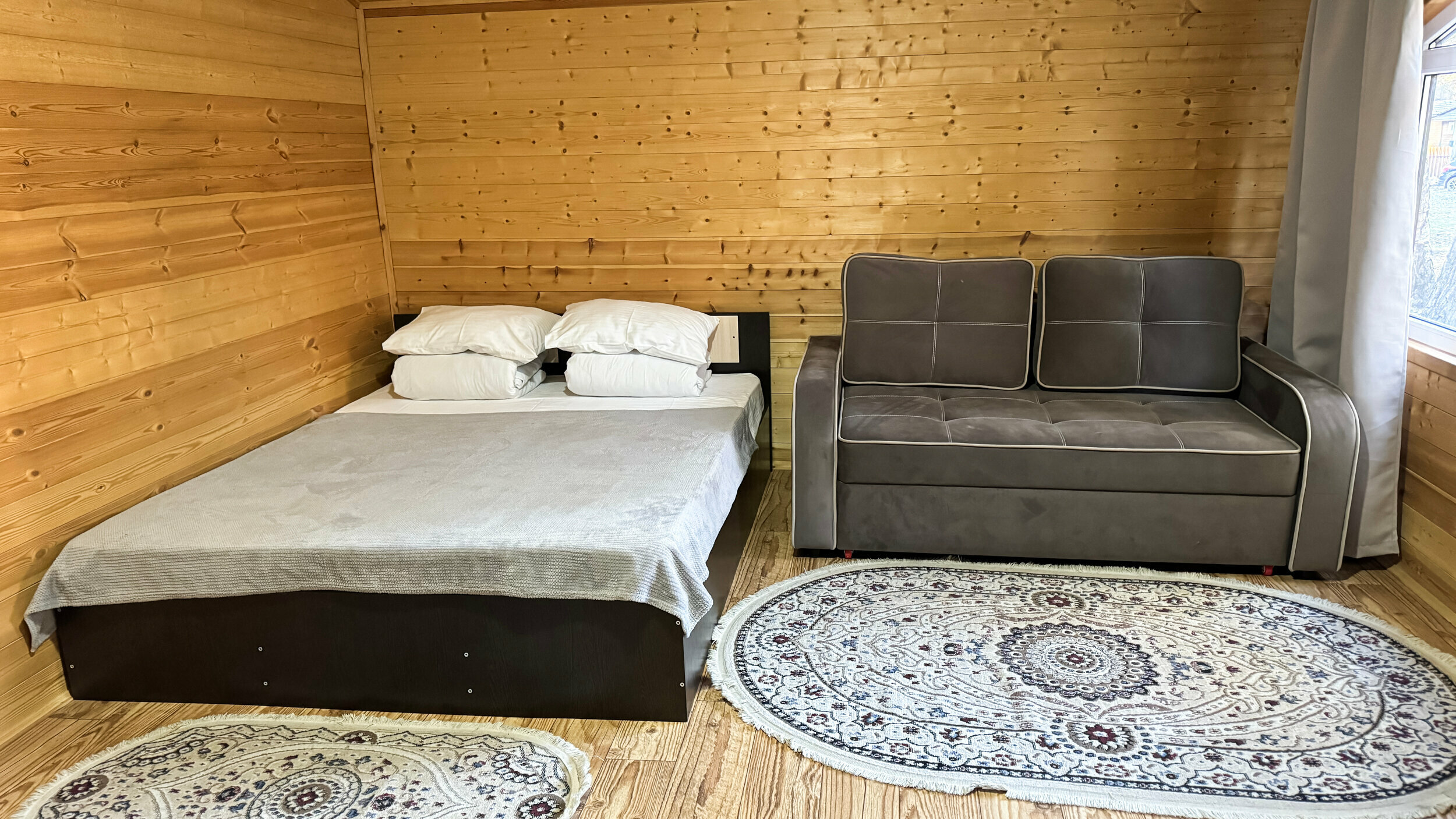 Коттедж с видом на лес