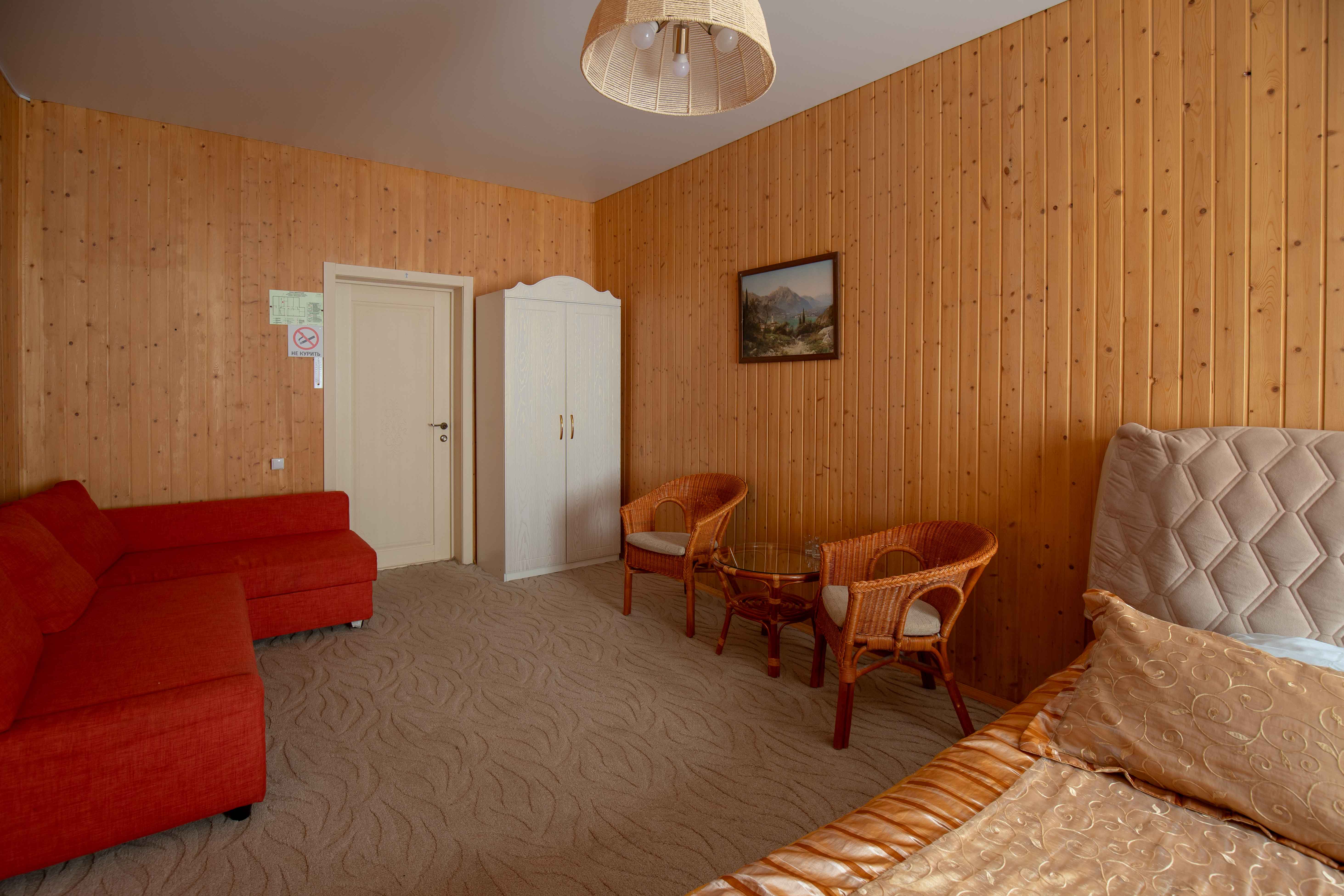 Номер с кроватью размера «queen-size»