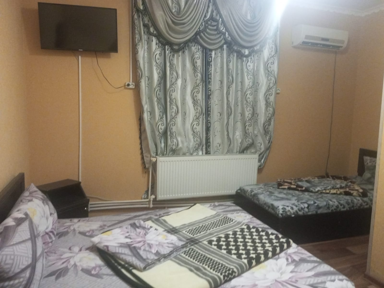 Трехместный номер с душем