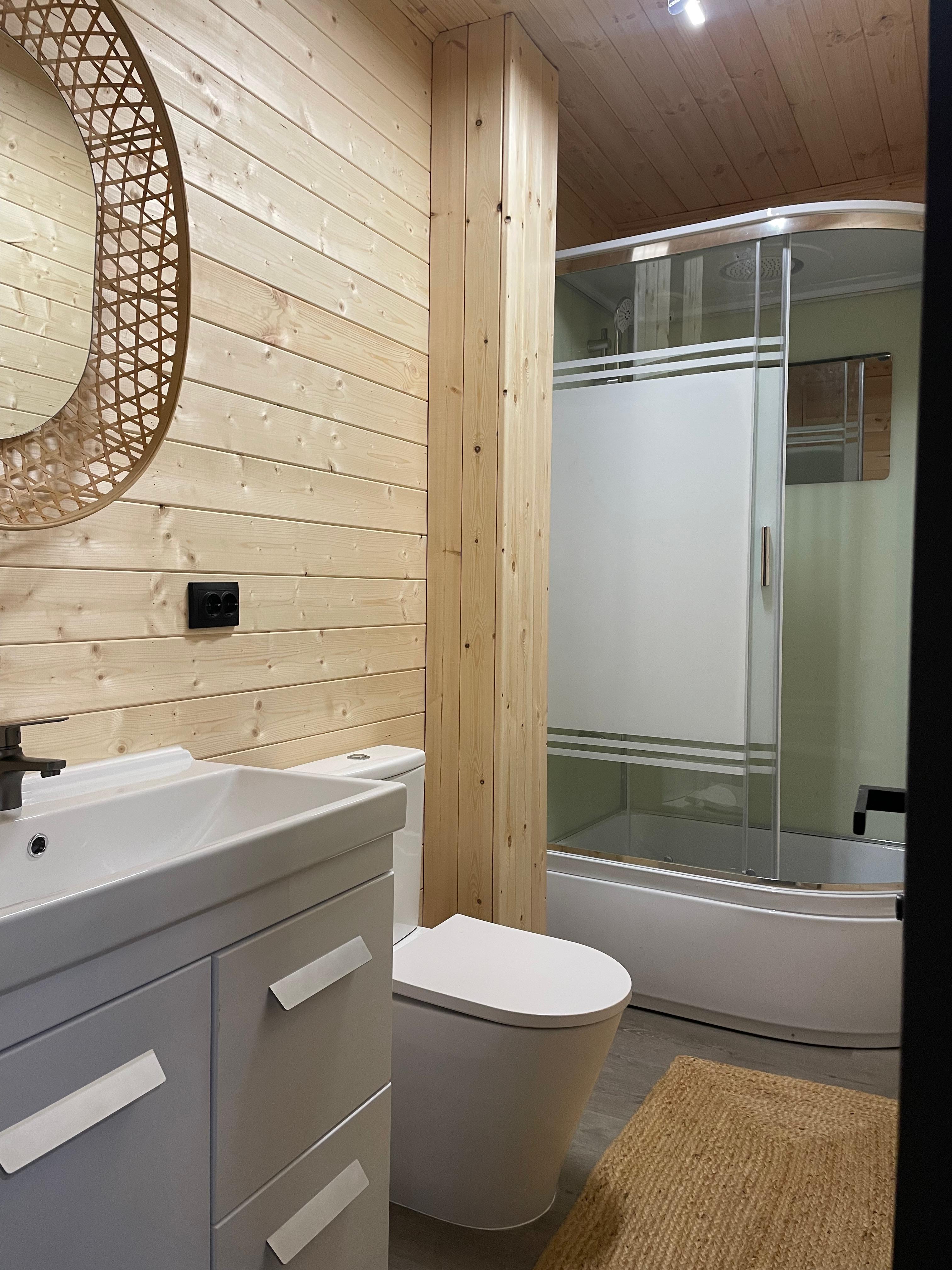 Коттедж с балконом