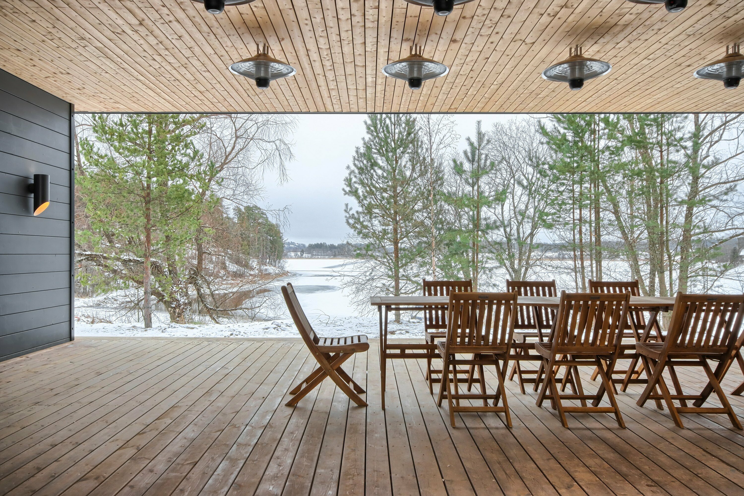 Коттедж с видом на озеро