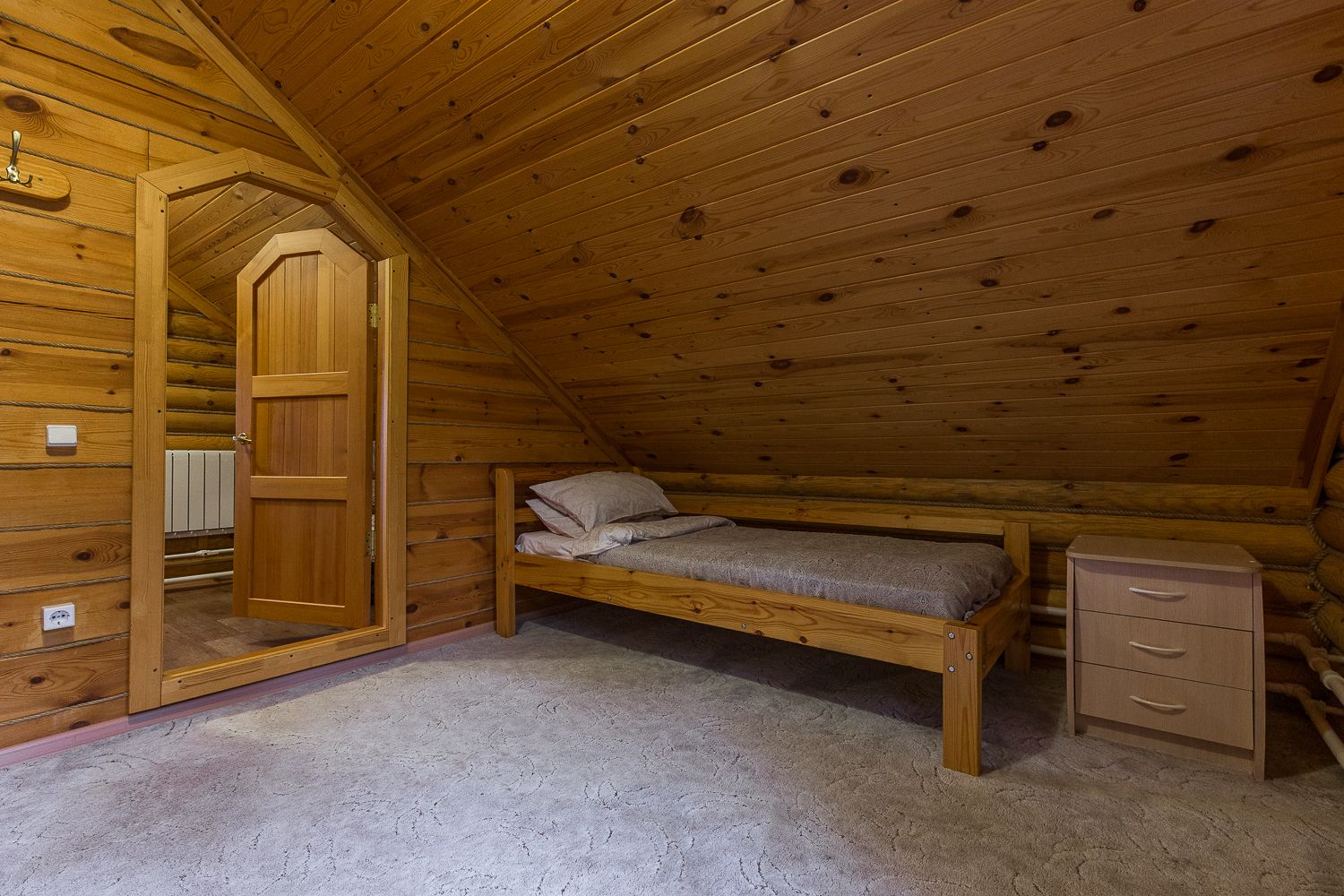 Коттедж с видом на лес