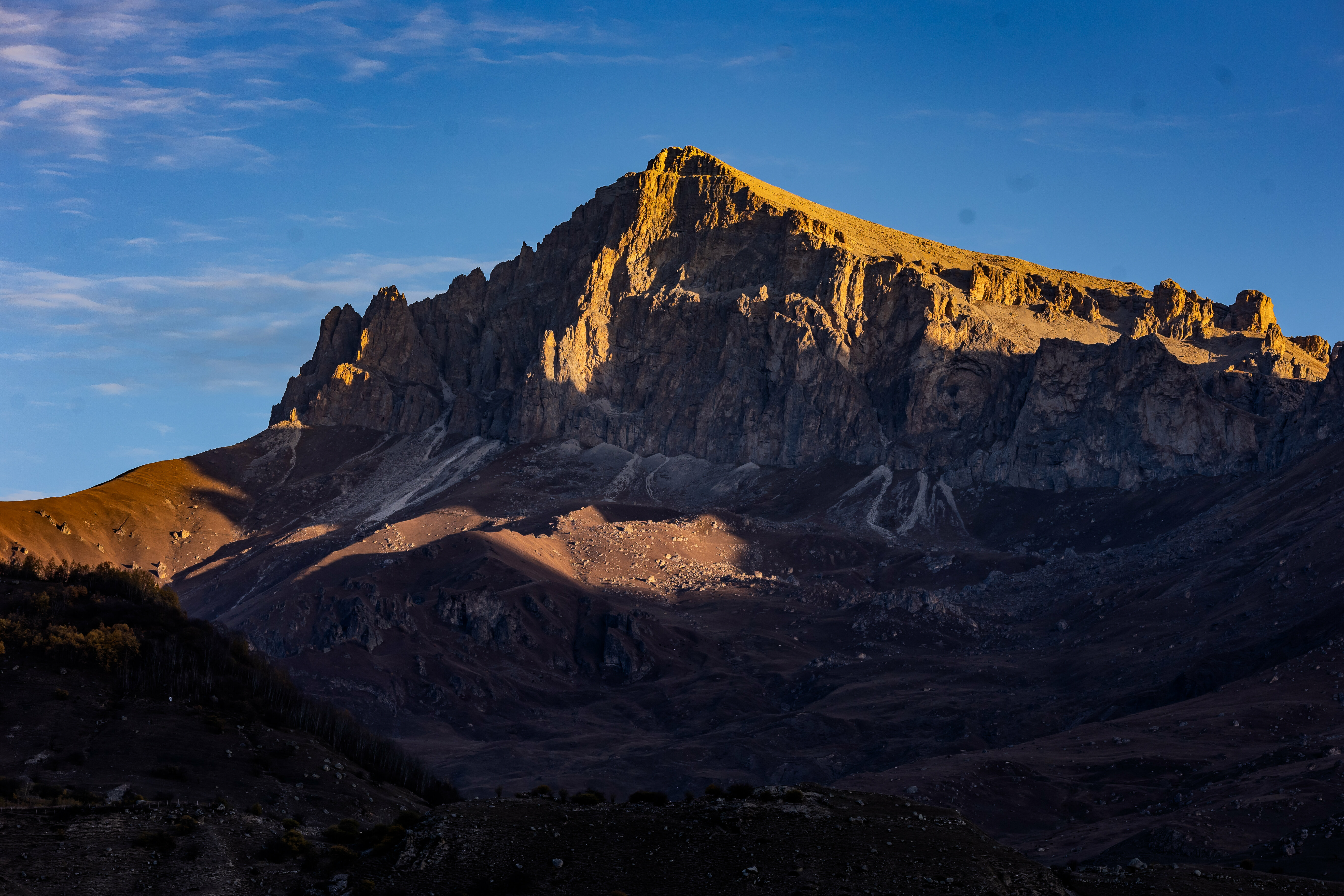 Семейный номер с видом на горы