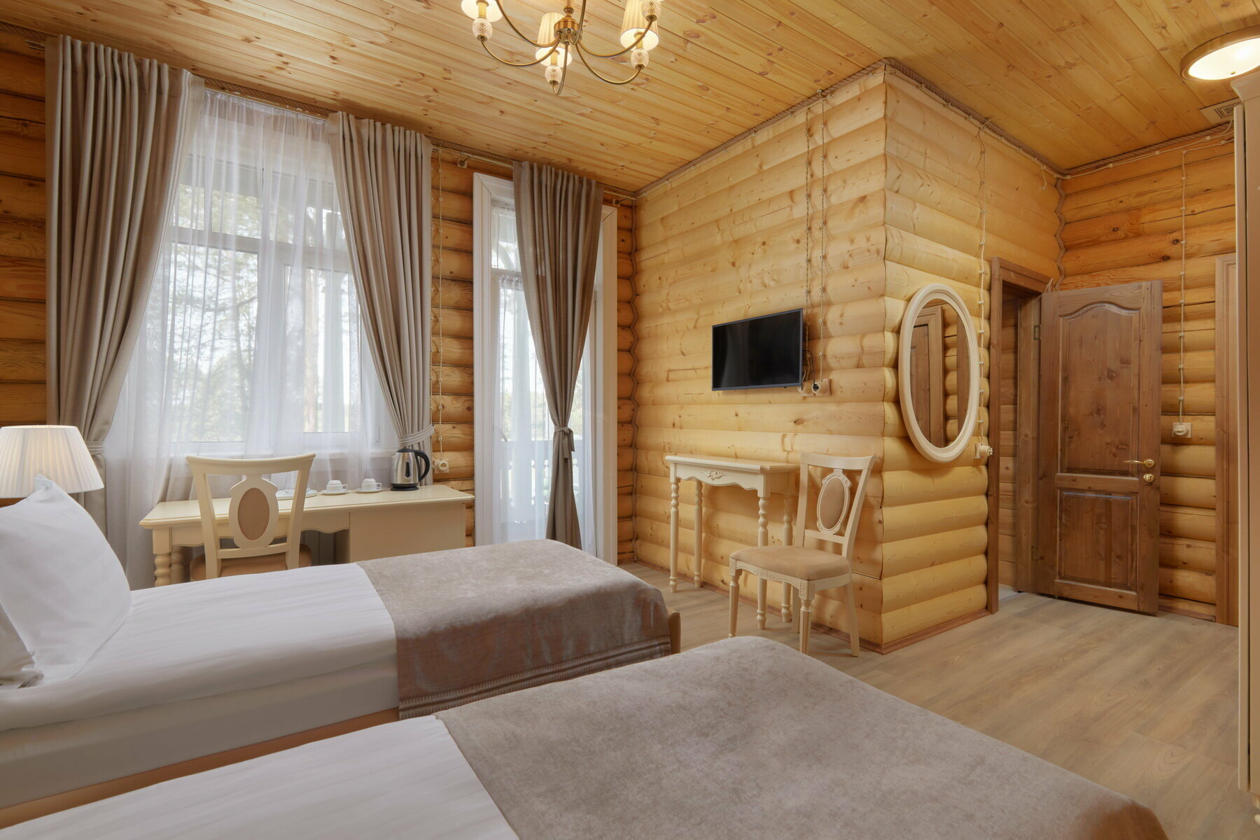 Двухместный номер с 2 отдельными кроватями и балконом