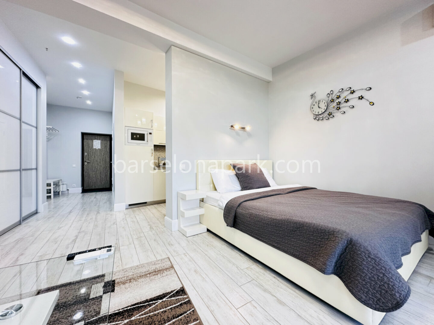 Уютная студия с балконом! Центр Сочи! До 4 гостей.