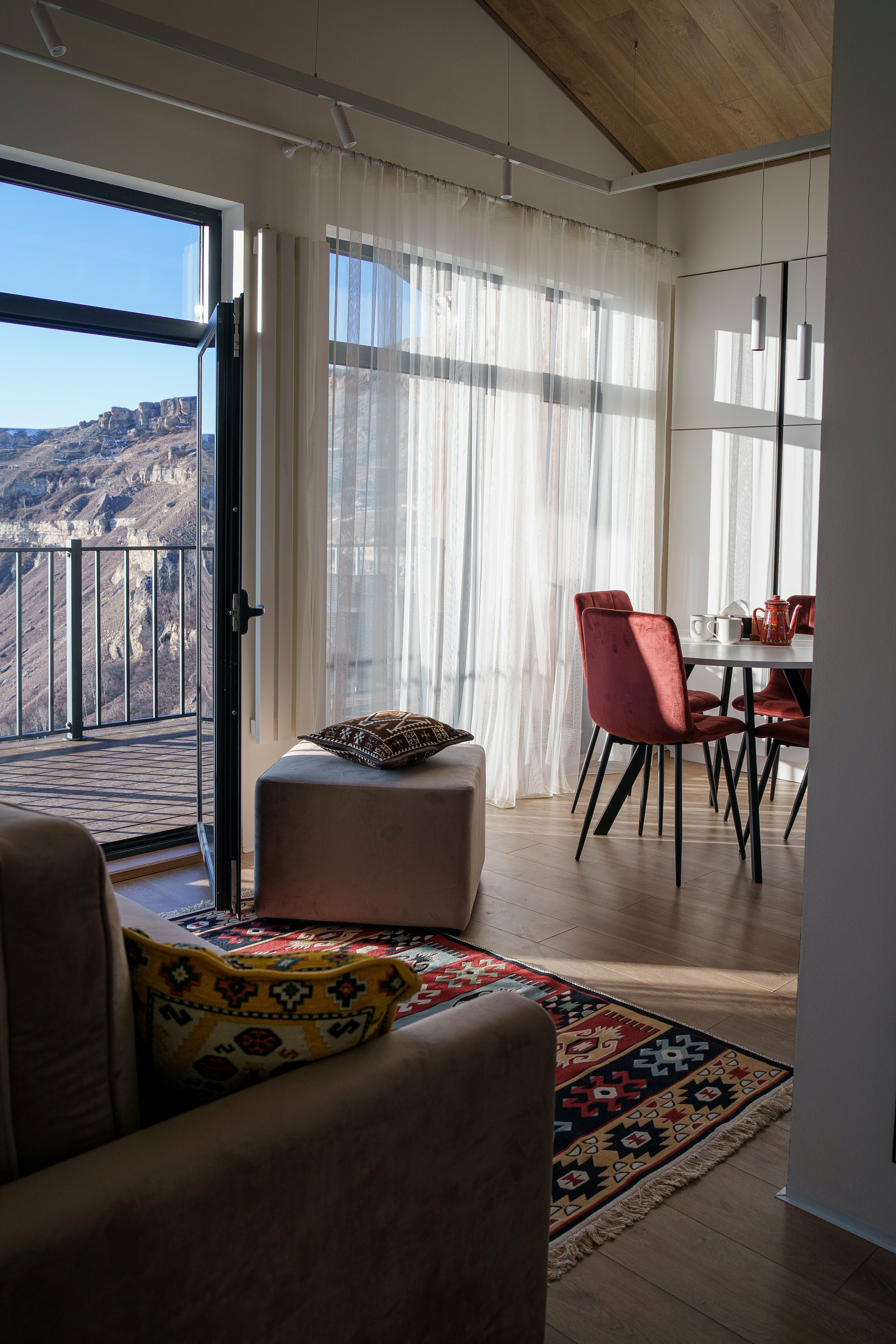 Дом с видом на горы