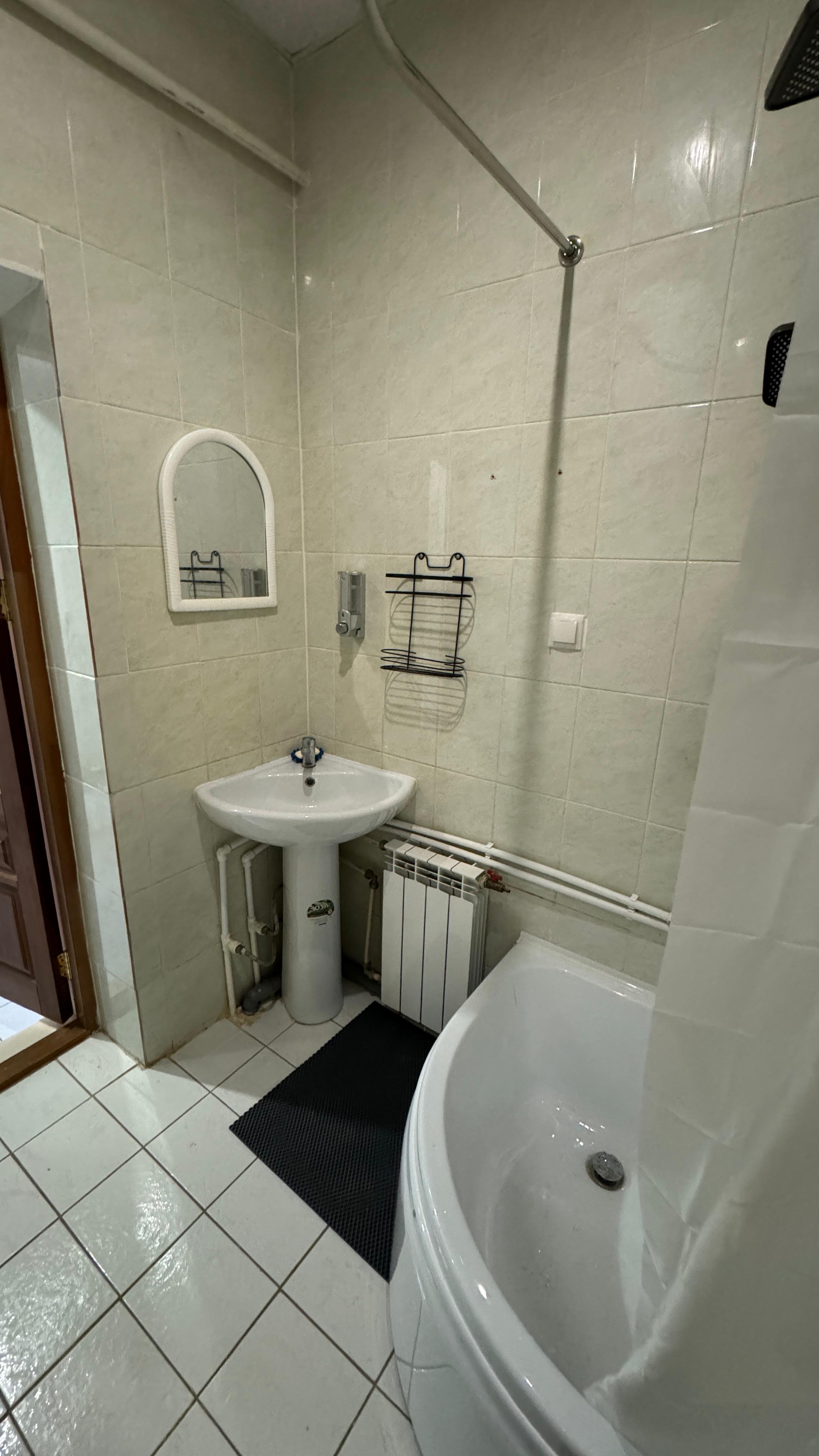 Одноместный номер с общей ванной комнатой