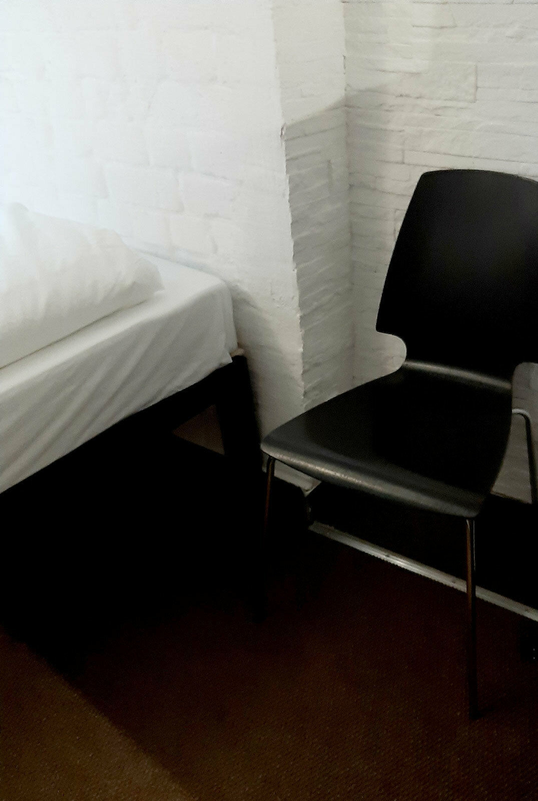 Трехместный номер с общей ванной комнатой