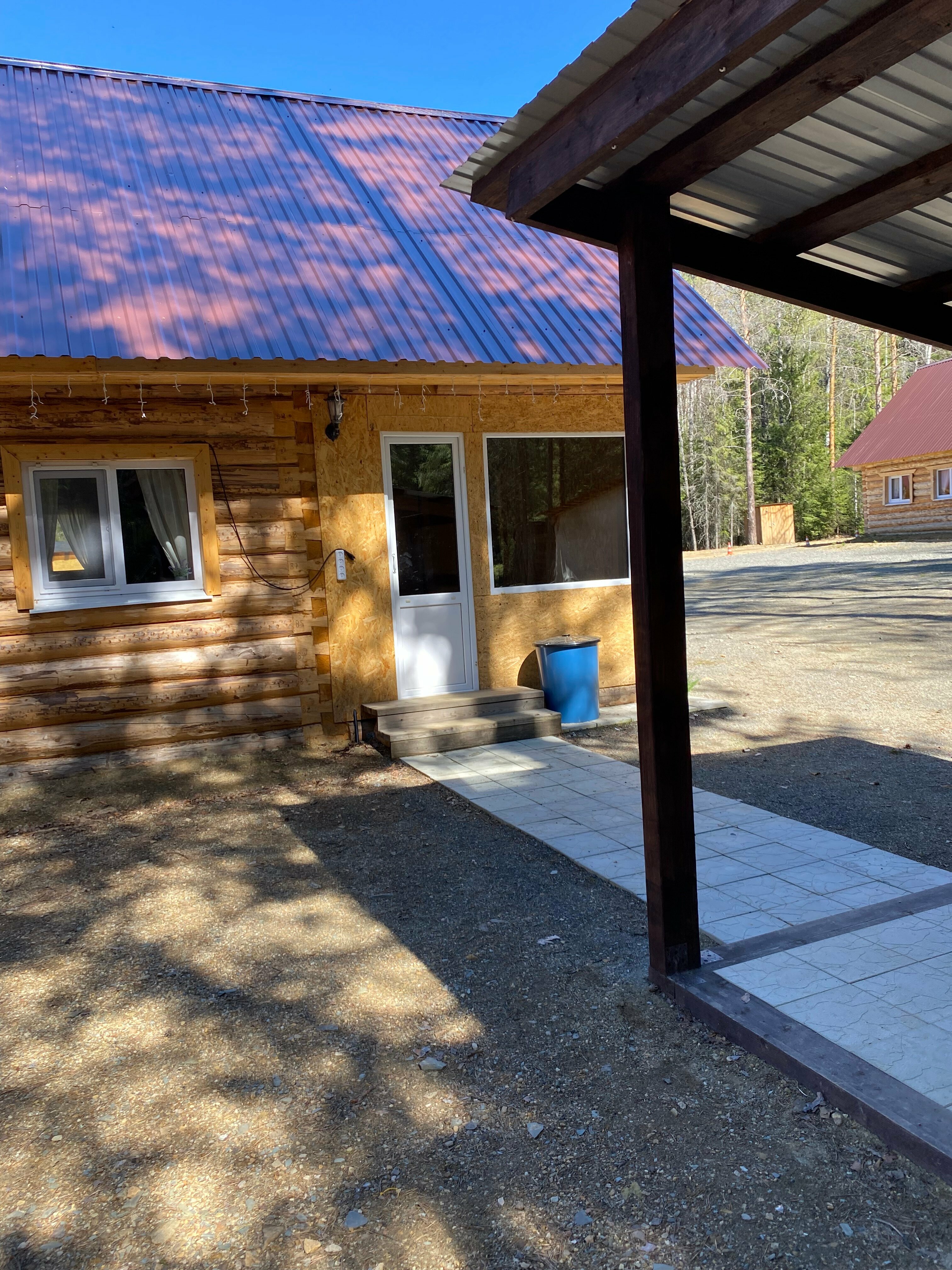 Дом с видом на лес