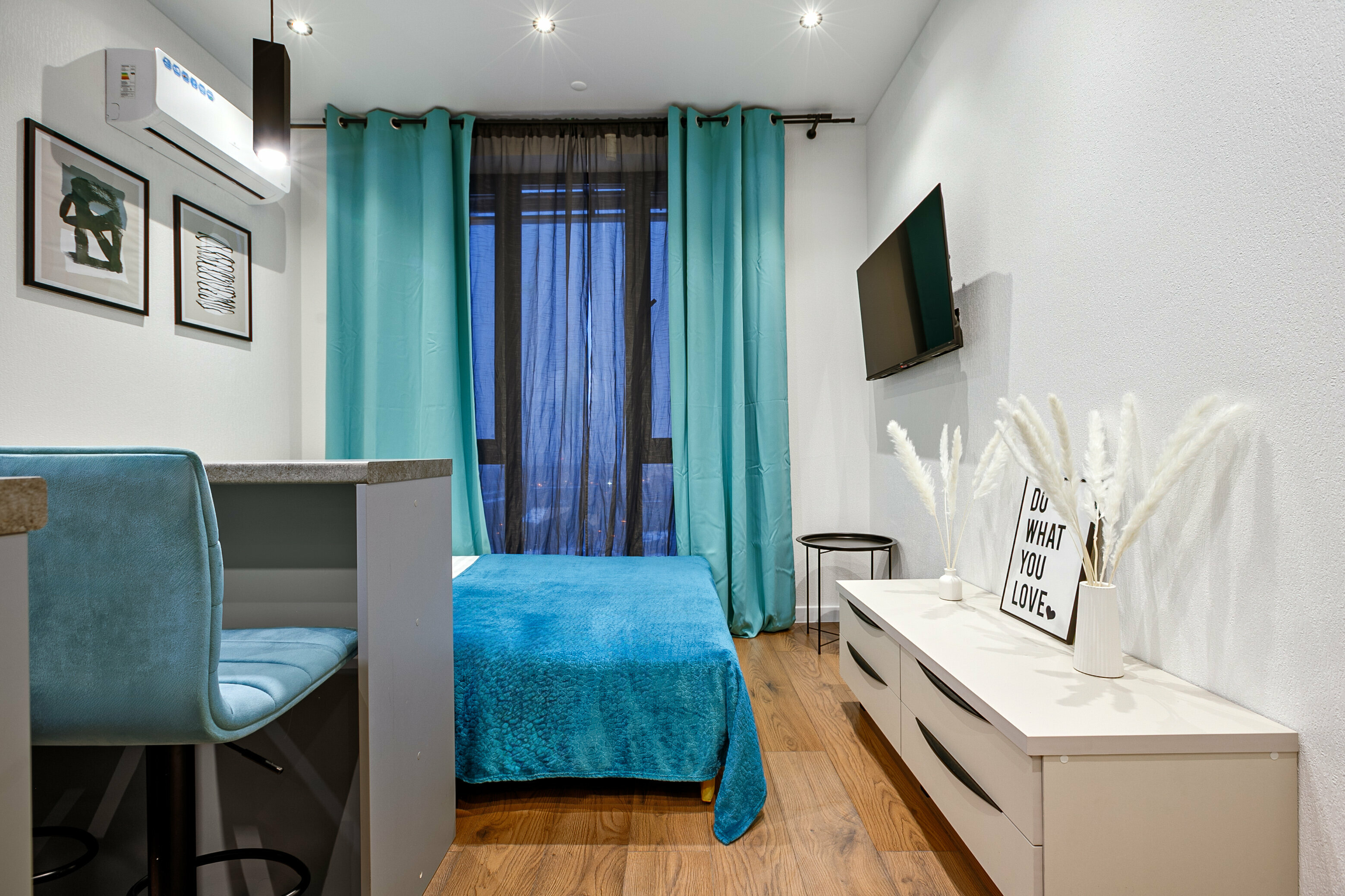 Номер-студия с диваном-кроватью