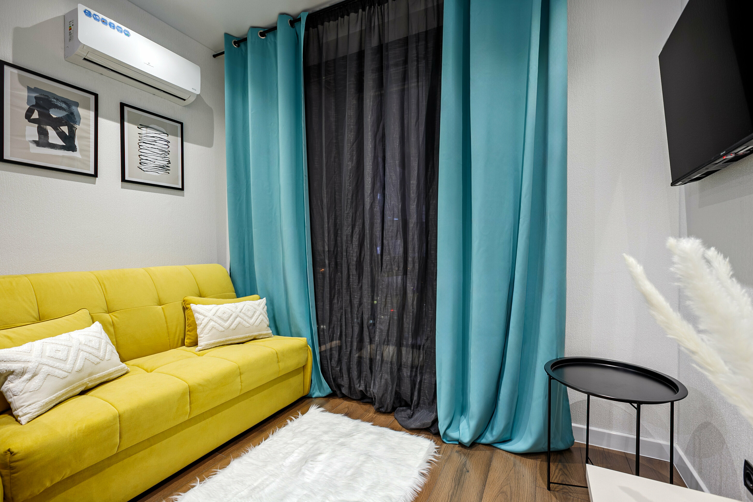 Номер-студия с диваном-кроватью