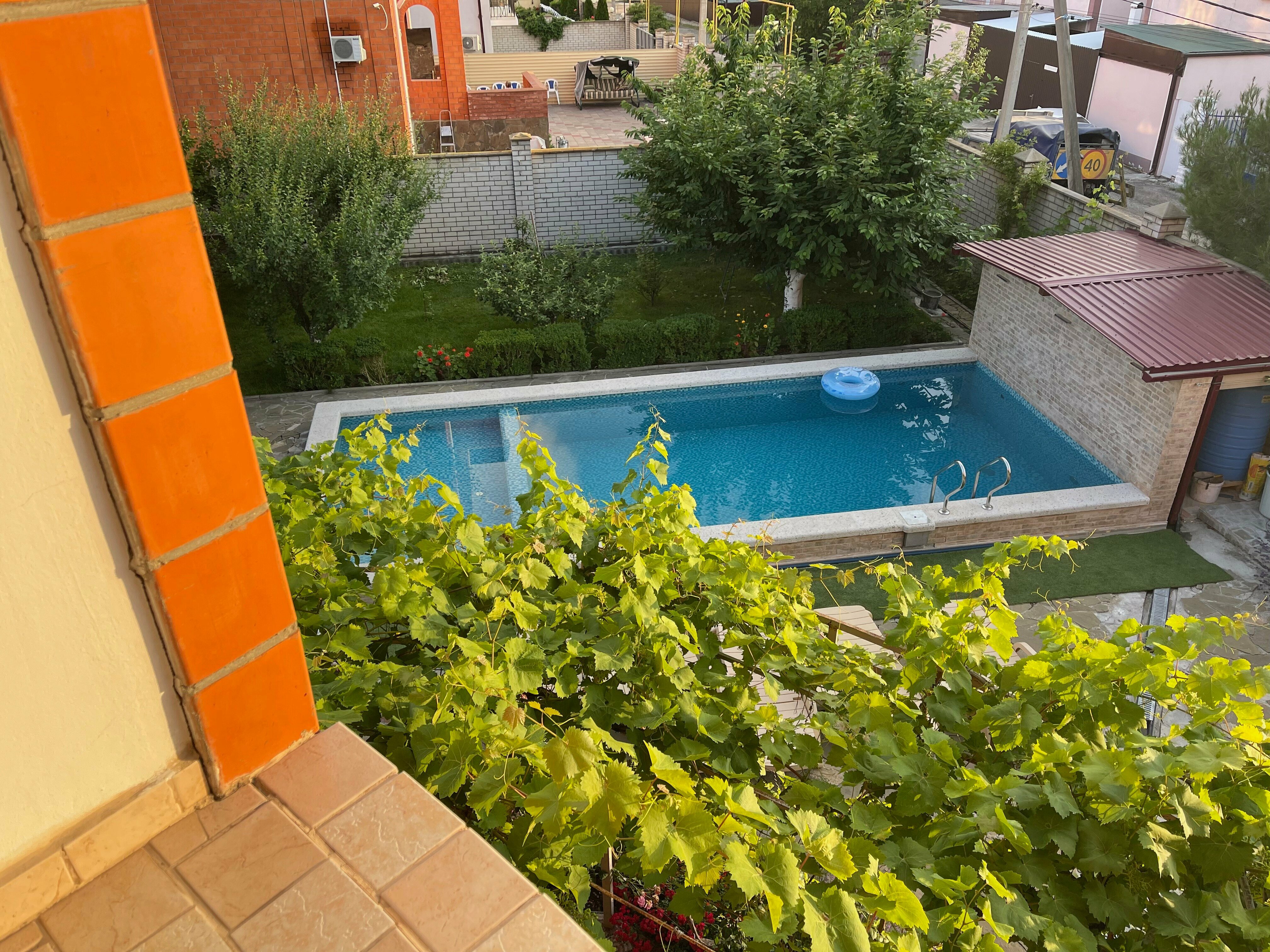 Номер-студия с видом на сад