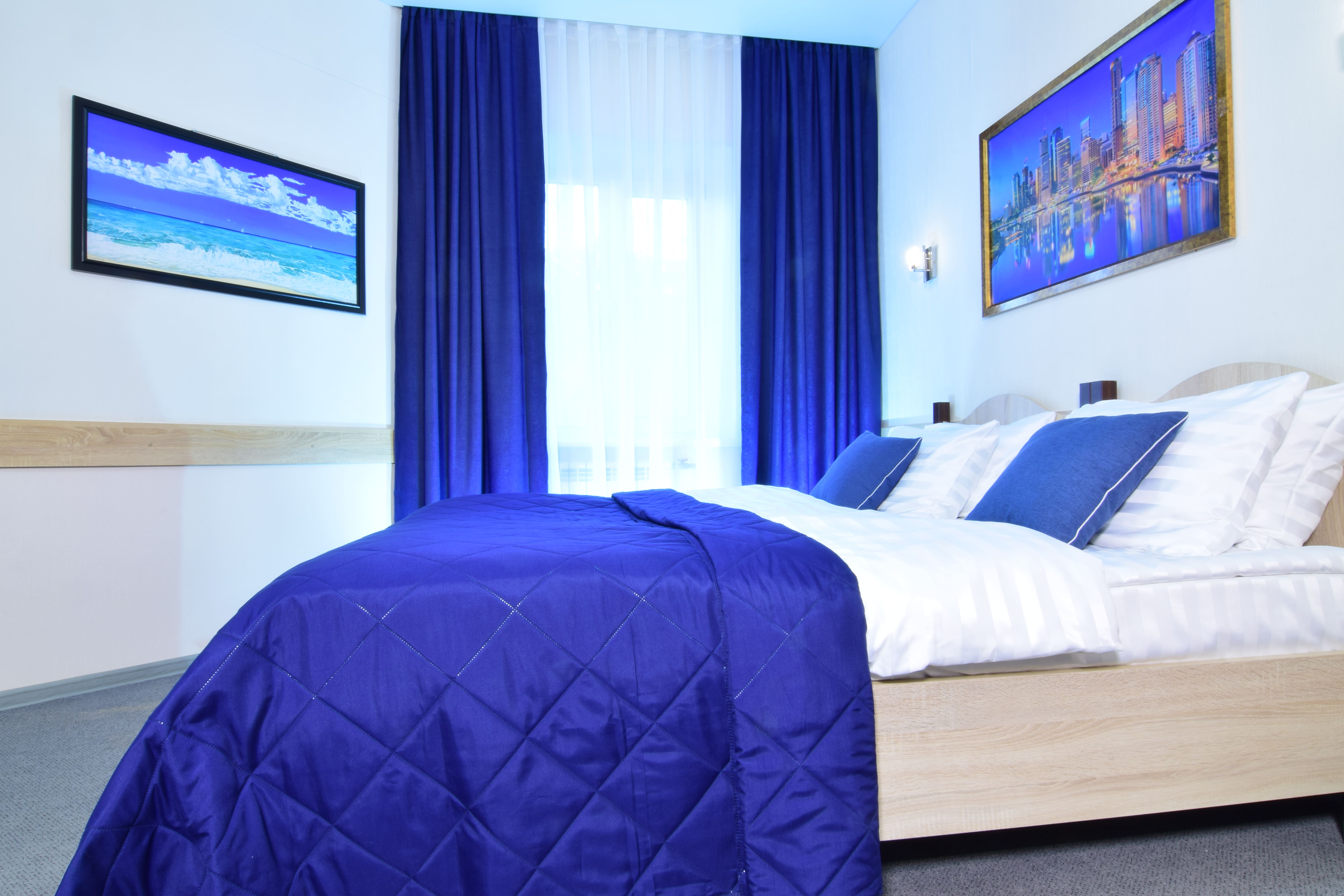 Cемейный номер с собственной ванной комнатой