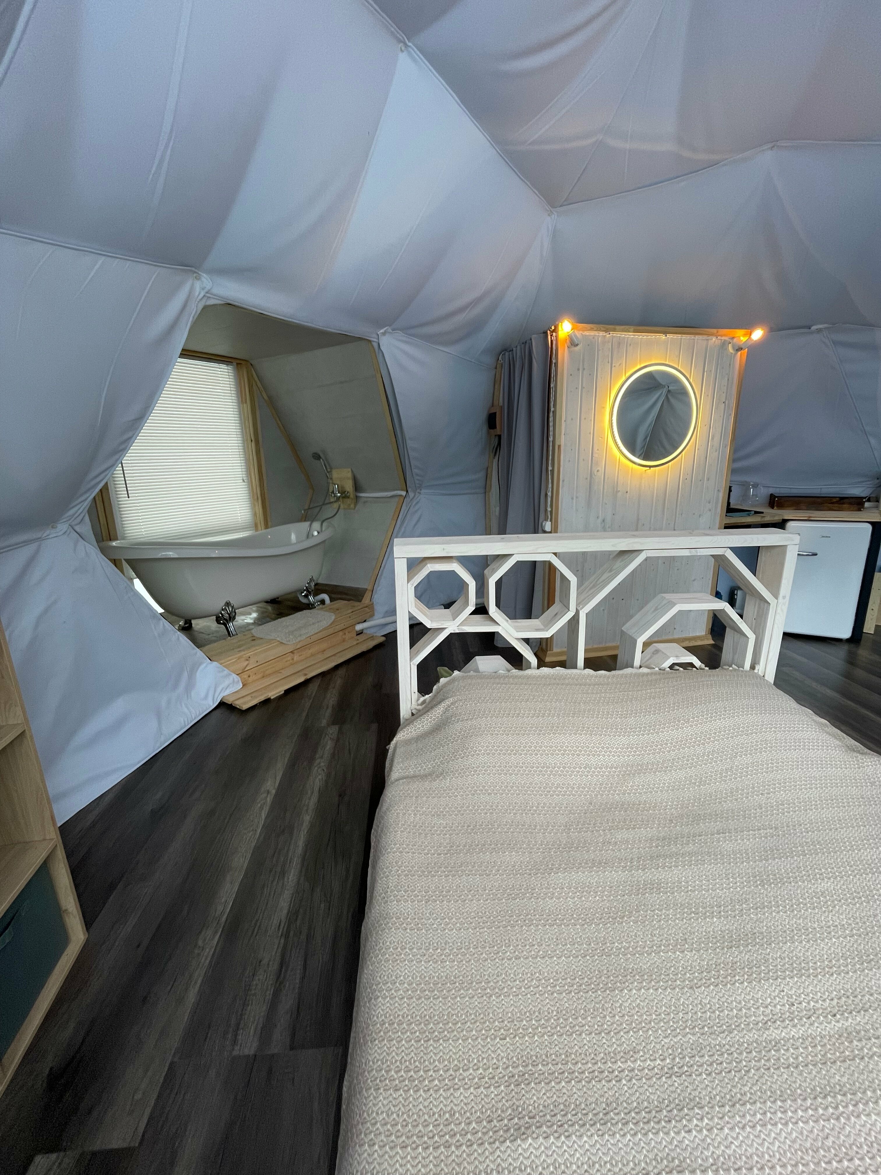 Двухместный номер с 1 кроватью и собственной ванной комнатой